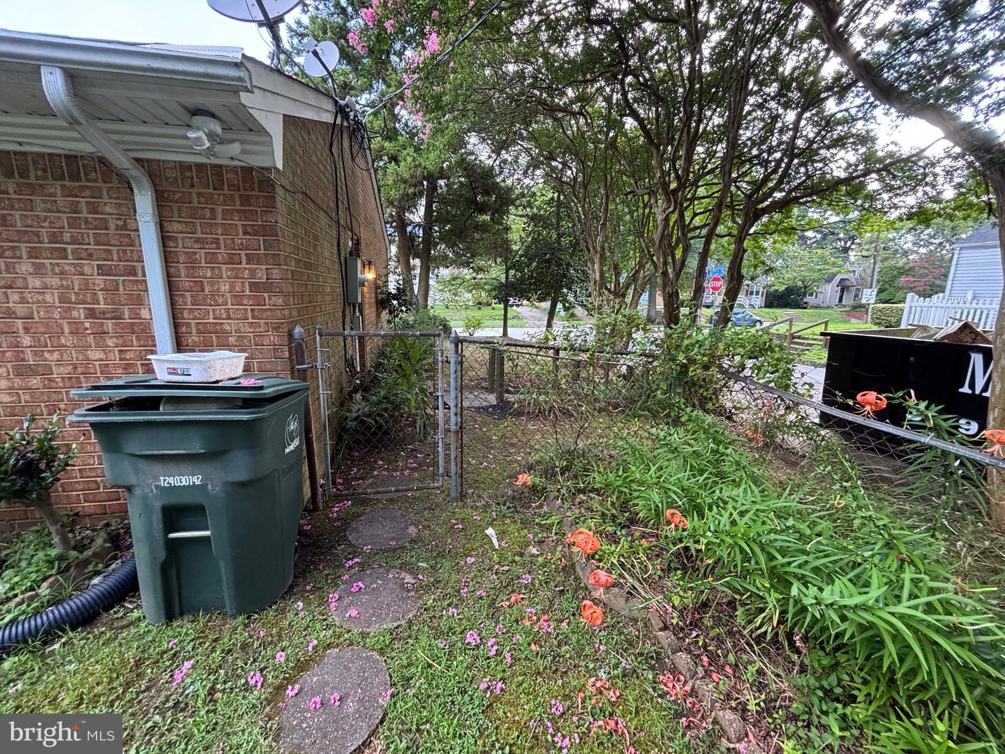125 W BAY AVE W, NORFOLK, Virginia 23503, 6 Bedrooms Bedrooms, ,5 BathroomsBathrooms,Residential,For sale,125 W BAY AVE W,VANF2000080 MLS # VANF2000080