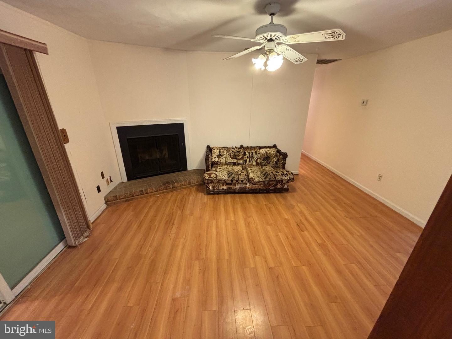 125 W BAY AVE W, NORFOLK, Virginia 23503, 6 Bedrooms Bedrooms, ,5 BathroomsBathrooms,Residential,For sale,125 W BAY AVE W,VANF2000080 MLS # VANF2000080