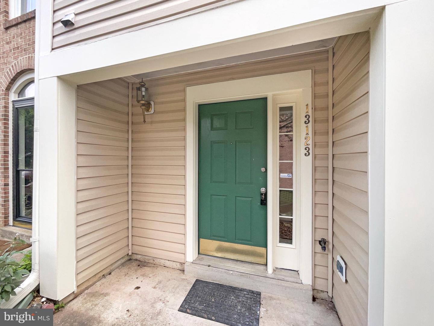 13123 COPPER BROOK WAY, HERNDON, Virginia 20171, 3 Bedrooms Bedrooms, ,2 BathroomsBathrooms,Residential,For sale,13123 COPPER BROOK WAY,VAFX2256242 MLS # VAFX2256242