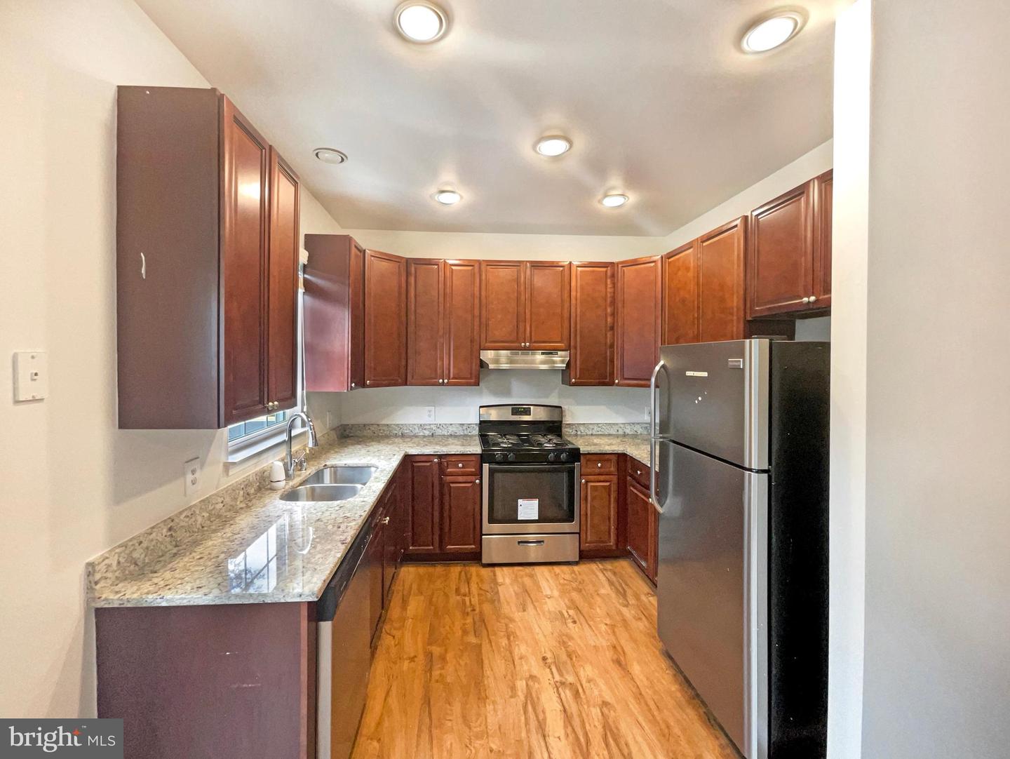 13123 COPPER BROOK WAY, HERNDON, Virginia 20171, 3 Bedrooms Bedrooms, ,2 BathroomsBathrooms,Residential,For sale,13123 COPPER BROOK WAY,VAFX2256242 MLS # VAFX2256242
