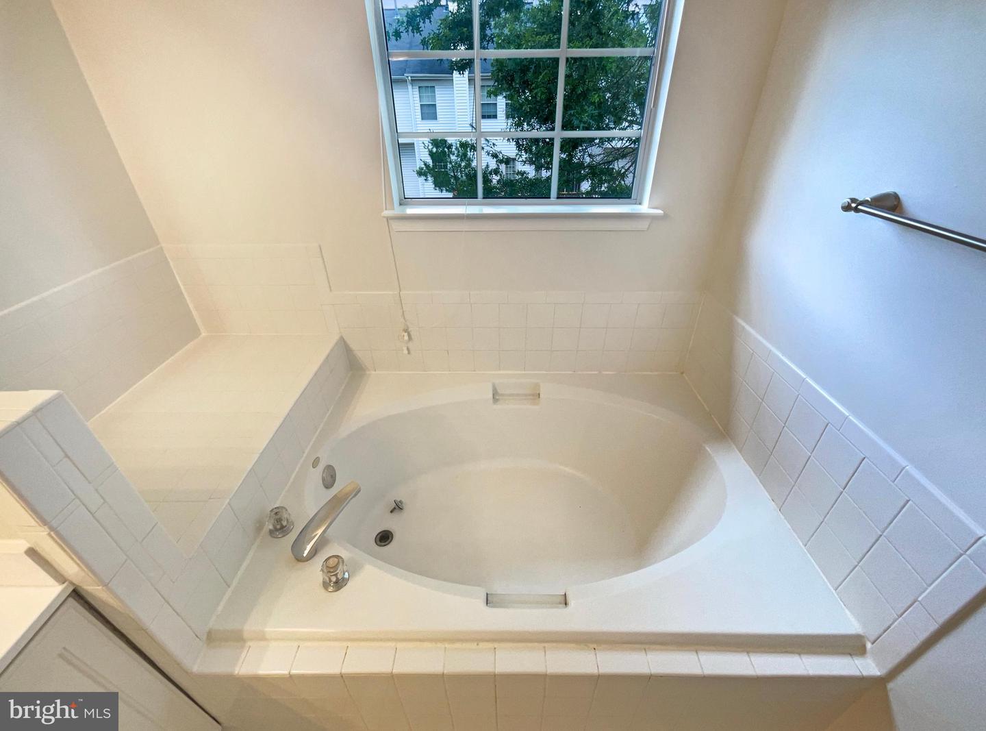 13123 COPPER BROOK WAY, HERNDON, Virginia 20171, 3 Bedrooms Bedrooms, ,2 BathroomsBathrooms,Residential,For sale,13123 COPPER BROOK WAY,VAFX2256242 MLS # VAFX2256242
