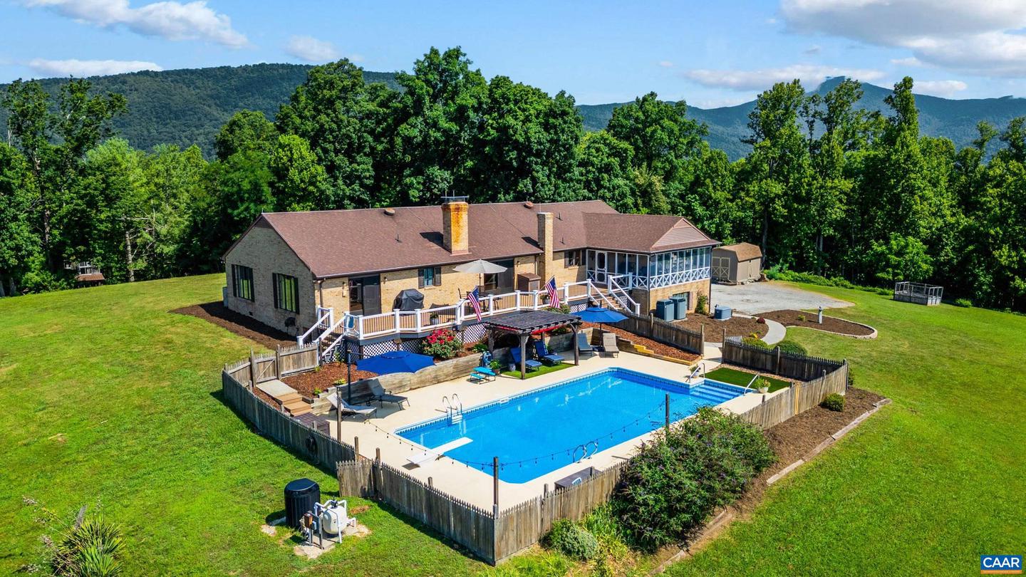 355 DYSON RD, AMHERST, Virginia 24521, 3 Bedrooms Bedrooms, ,4 BathroomsBathrooms,Residential,For sale,355 DYSON RD,666882 MLS # 666882