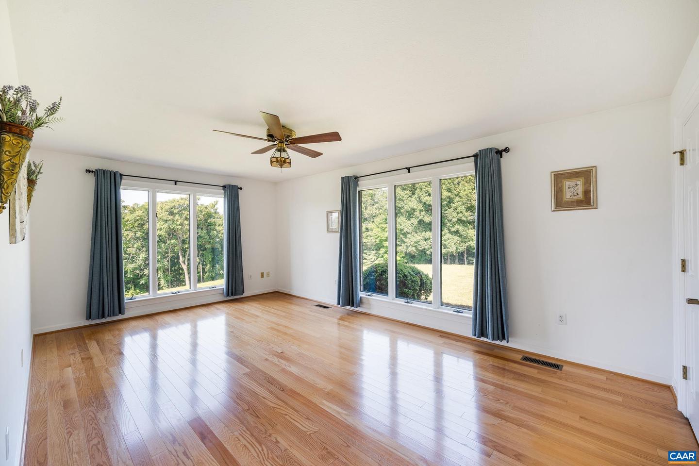 355 DYSON RD, AMHERST, Virginia 24521, 3 Bedrooms Bedrooms, ,4 BathroomsBathrooms,Residential,For sale,355 DYSON RD,666882 MLS # 666882