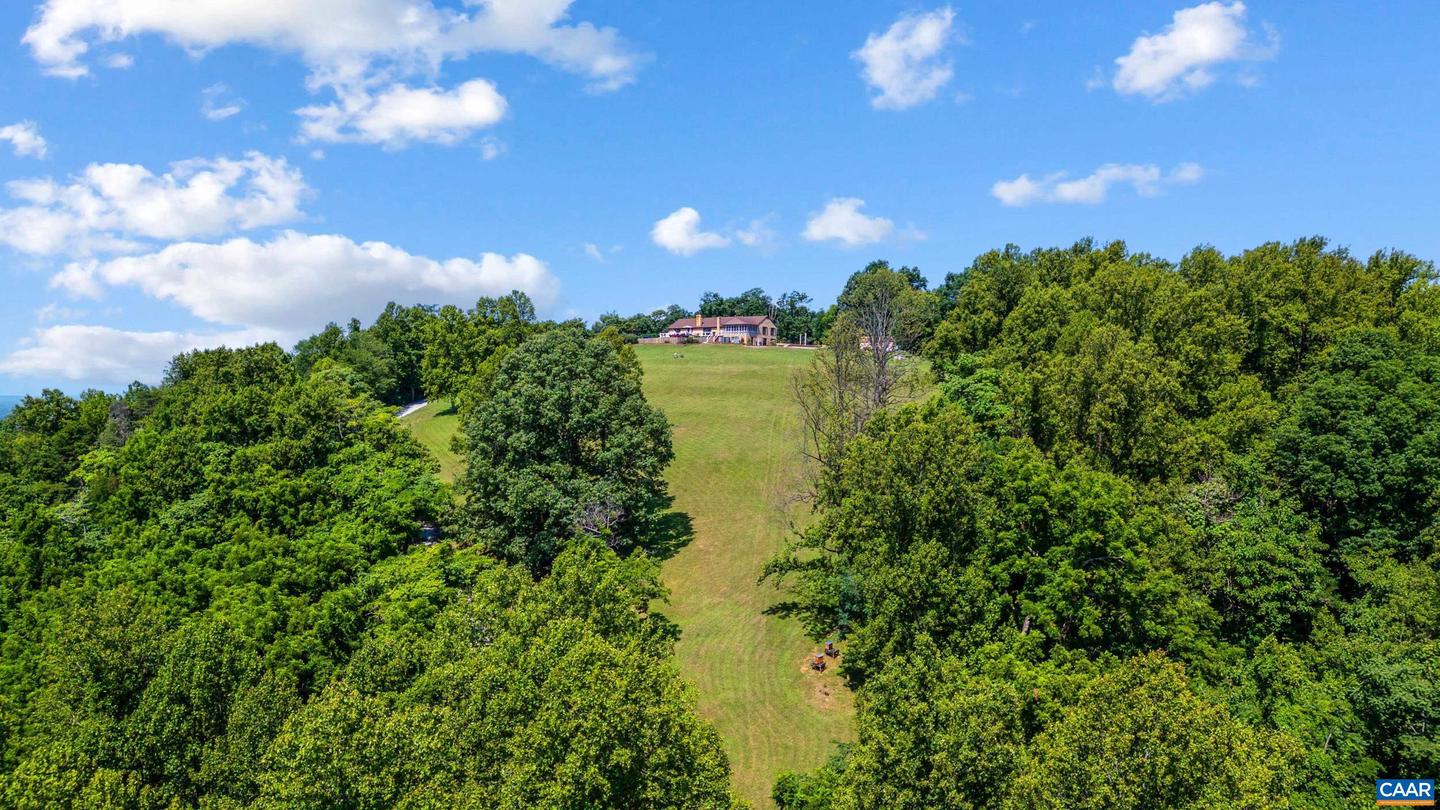 355 DYSON RD, AMHERST, Virginia 24521, 3 Bedrooms Bedrooms, ,4 BathroomsBathrooms,Residential,For sale,355 DYSON RD,666882 MLS # 666882