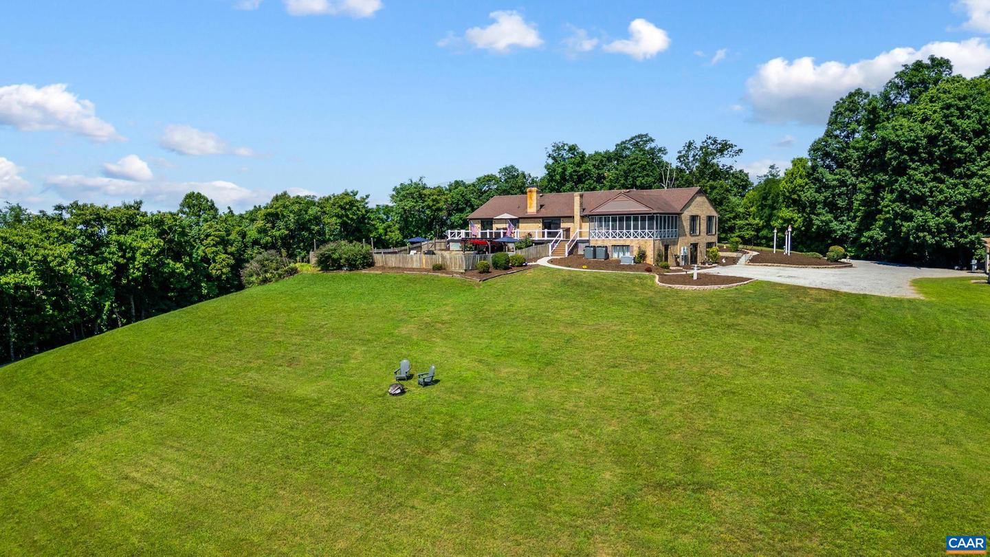 355 DYSON RD, AMHERST, Virginia 24521, 3 Bedrooms Bedrooms, ,4 BathroomsBathrooms,Residential,For sale,355 DYSON RD,666882 MLS # 666882