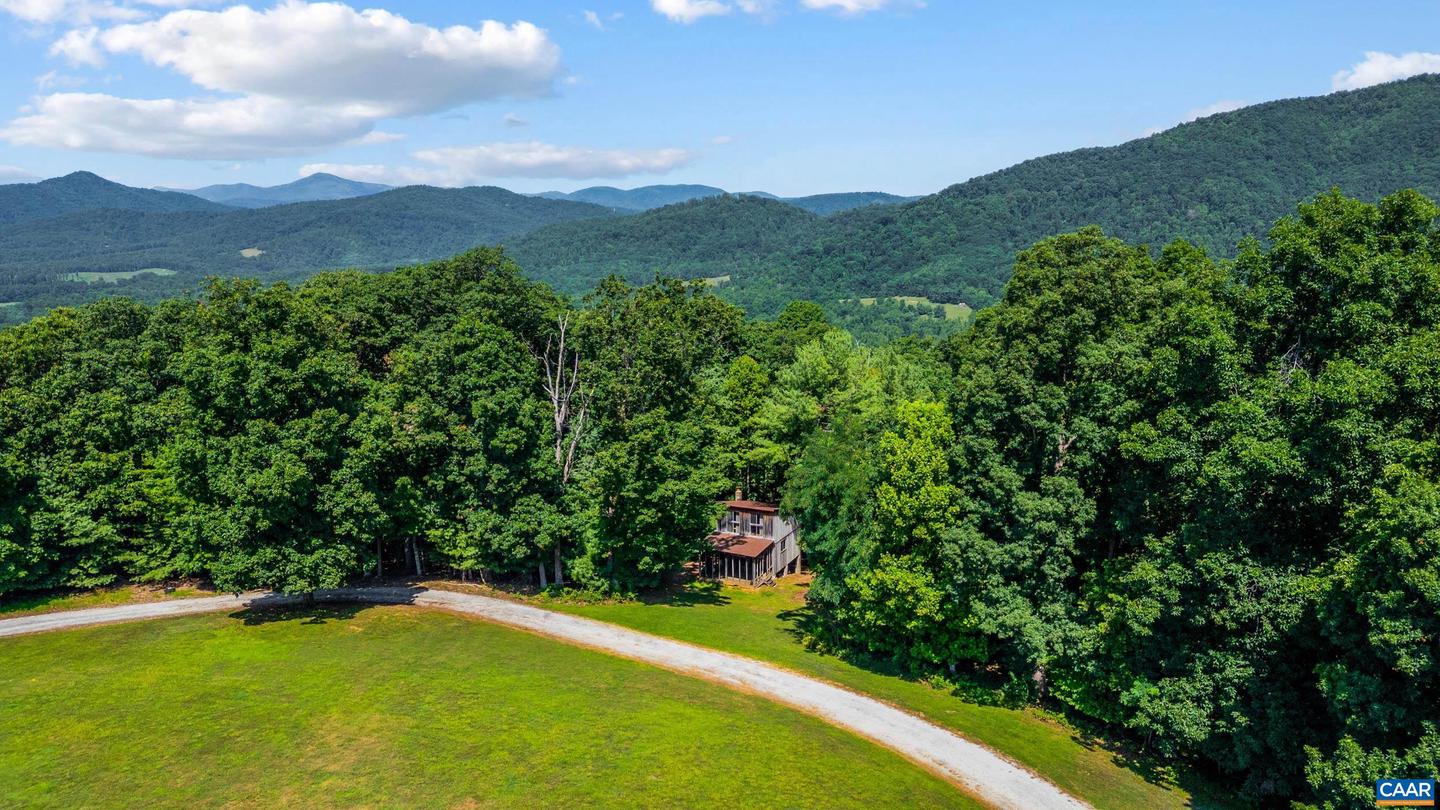 355 DYSON RD, AMHERST, Virginia 24521, 3 Bedrooms Bedrooms, ,4 BathroomsBathrooms,Residential,For sale,355 DYSON RD,666882 MLS # 666882