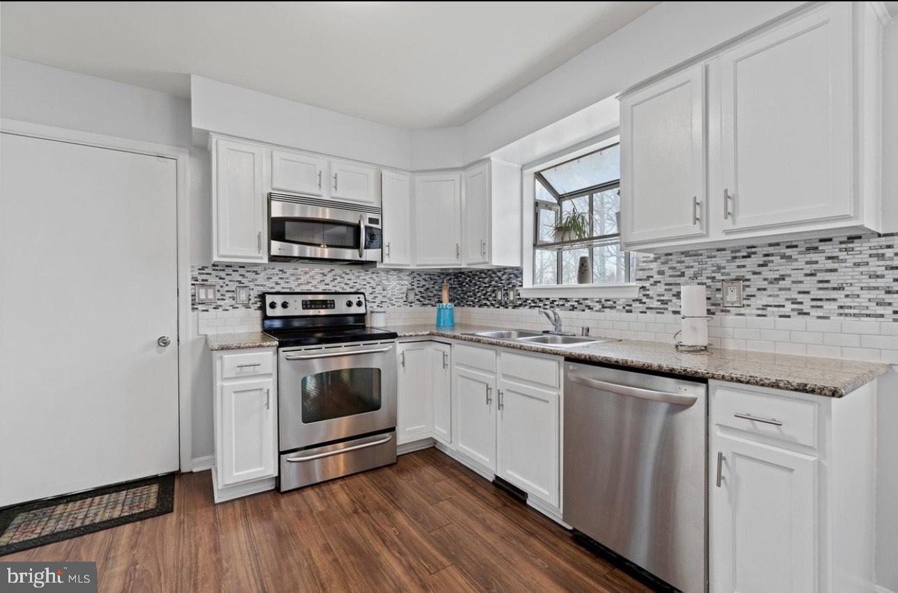 63 CONFEDERATE WAY, STAFFORD, Virginia 22554, 5 Bedrooms Bedrooms, ,3 BathroomsBathrooms,Residential,For sale,63 CONFEDERATE WAY,VAST2035430 MLS # VAST2035430