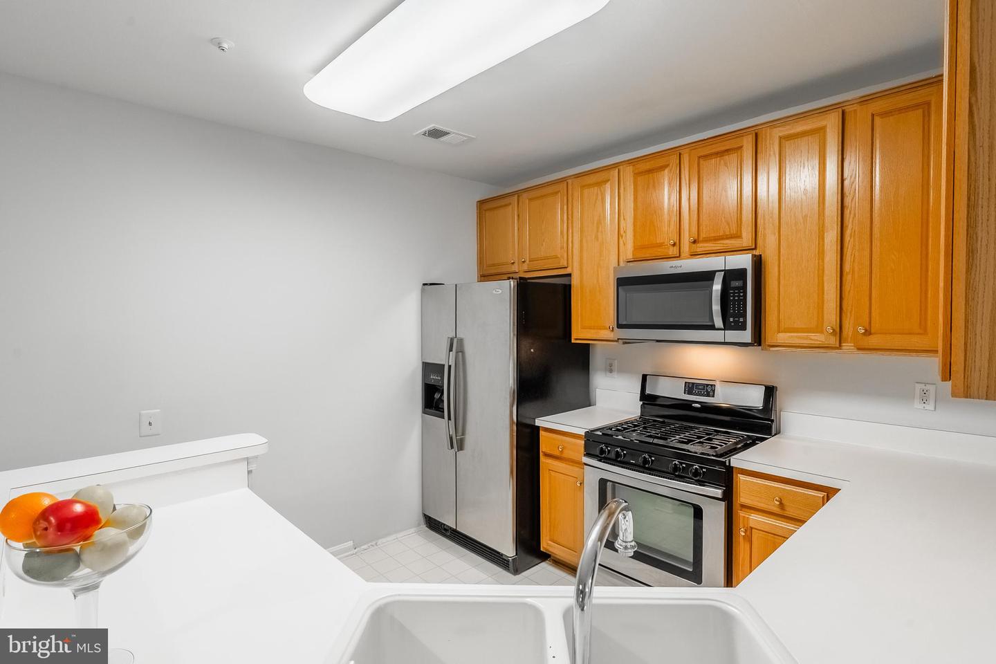 5930 KIMBERLY ANNE #301, ALEXANDRIA, Virginia 22310, 2 Bedrooms Bedrooms, ,2 BathroomsBathrooms,Residential,For sale,5930 KIMBERLY ANNE #301,VAFX2222258 MLS # VAFX2222258