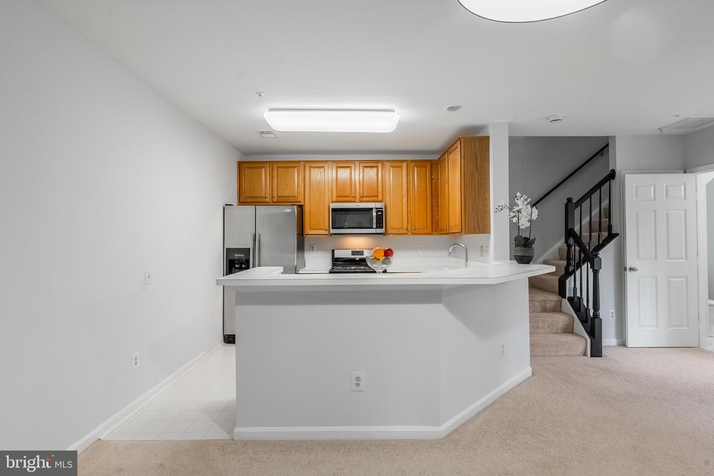 5930 KIMBERLY ANNE #301, ALEXANDRIA, Virginia 22310, 2 Bedrooms Bedrooms, ,2 BathroomsBathrooms,Residential,For sale,5930 KIMBERLY ANNE #301,VAFX2222258 MLS # VAFX2222258