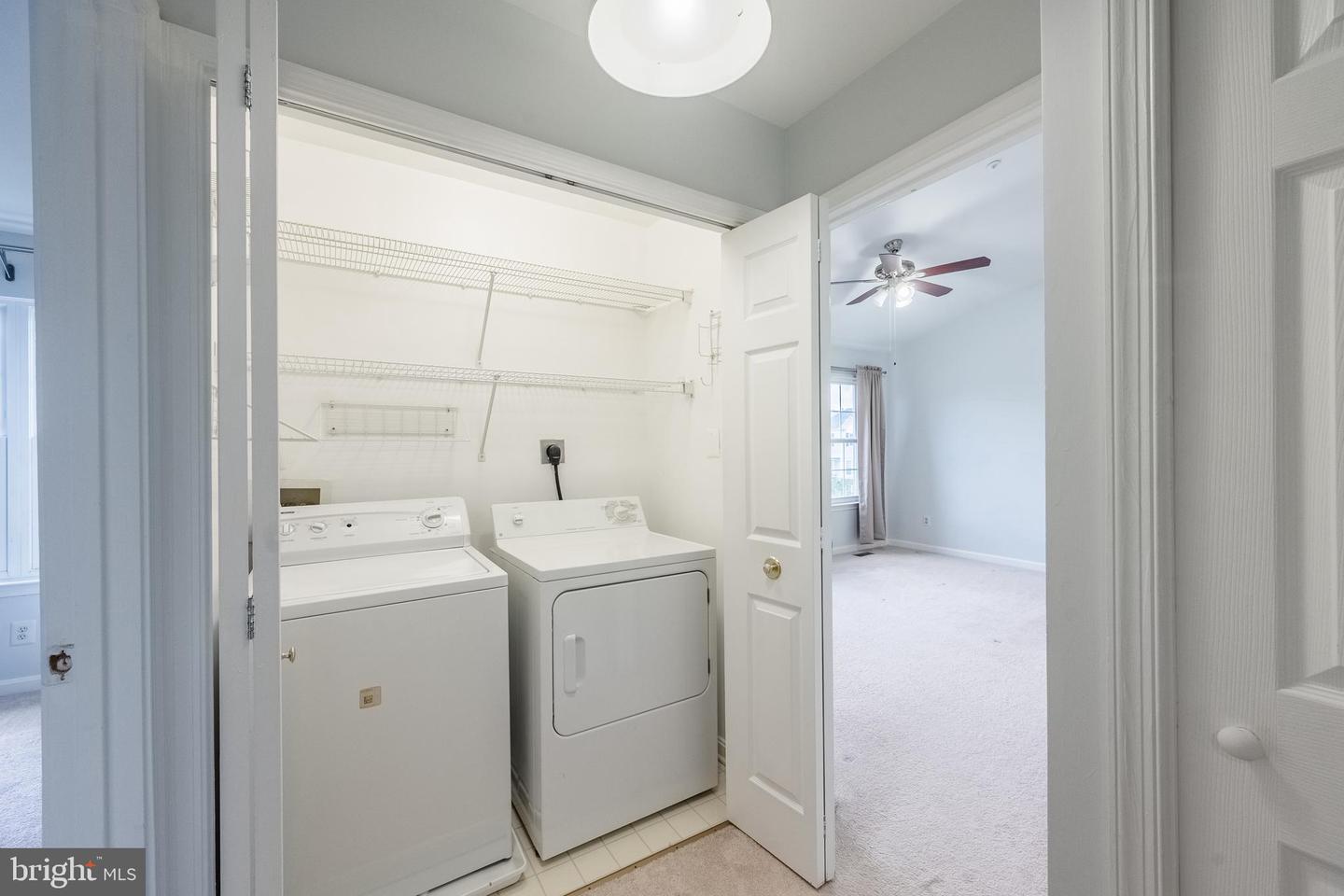 5930 KIMBERLY ANNE #301, ALEXANDRIA, Virginia 22310, 2 Bedrooms Bedrooms, ,2 BathroomsBathrooms,Residential,For sale,5930 KIMBERLY ANNE #301,VAFX2222258 MLS # VAFX2222258