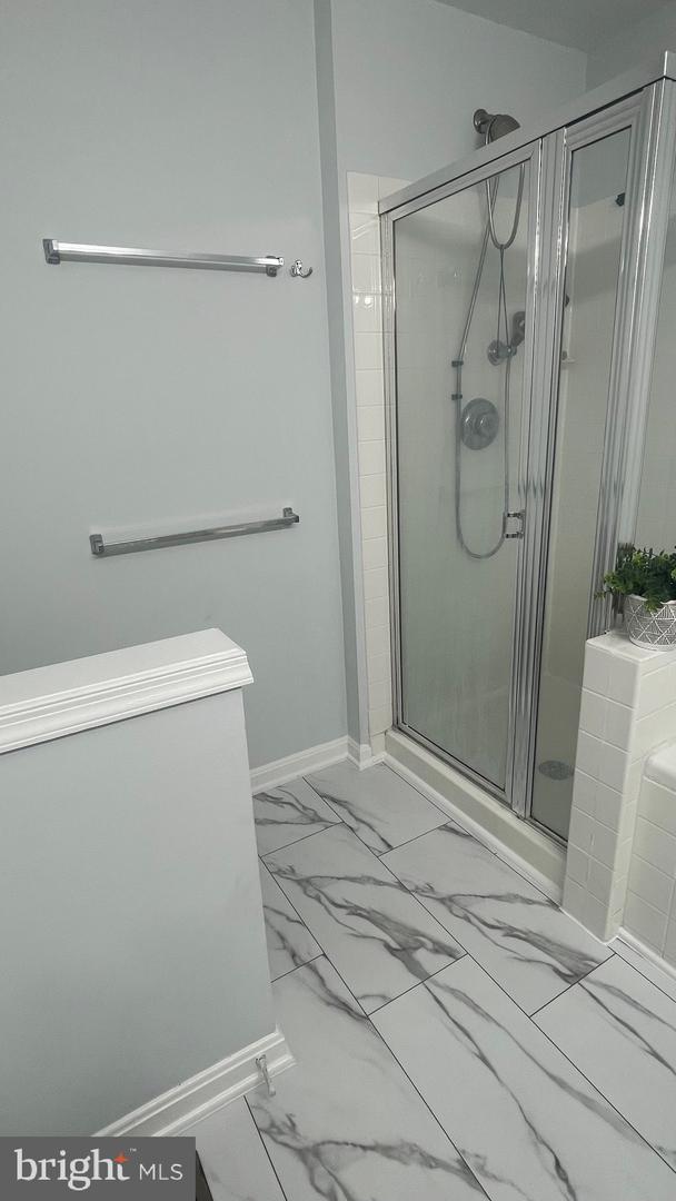 5930 KIMBERLY ANNE #301, ALEXANDRIA, Virginia 22310, 2 Bedrooms Bedrooms, ,2 BathroomsBathrooms,Residential,For sale,5930 KIMBERLY ANNE #301,VAFX2222258 MLS # VAFX2222258