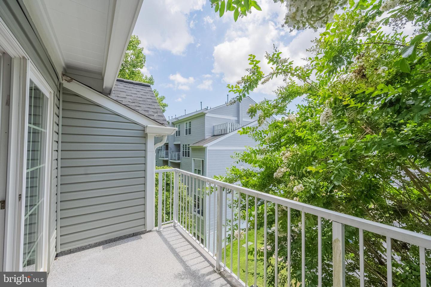 5930 KIMBERLY ANNE #301, ALEXANDRIA, Virginia 22310, 2 Bedrooms Bedrooms, ,2 BathroomsBathrooms,Residential,For sale,5930 KIMBERLY ANNE #301,VAFX2222258 MLS # VAFX2222258
