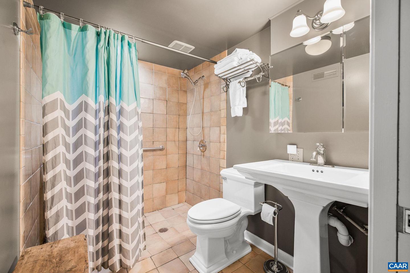 1012 LOCUST AVE, CHARLOTTESVILLE, Virginia 22901, 4 Bedrooms Bedrooms, ,3 BathroomsBathrooms,Residential,For sale,1012 LOCUST AVE,663633 MLS # 663633