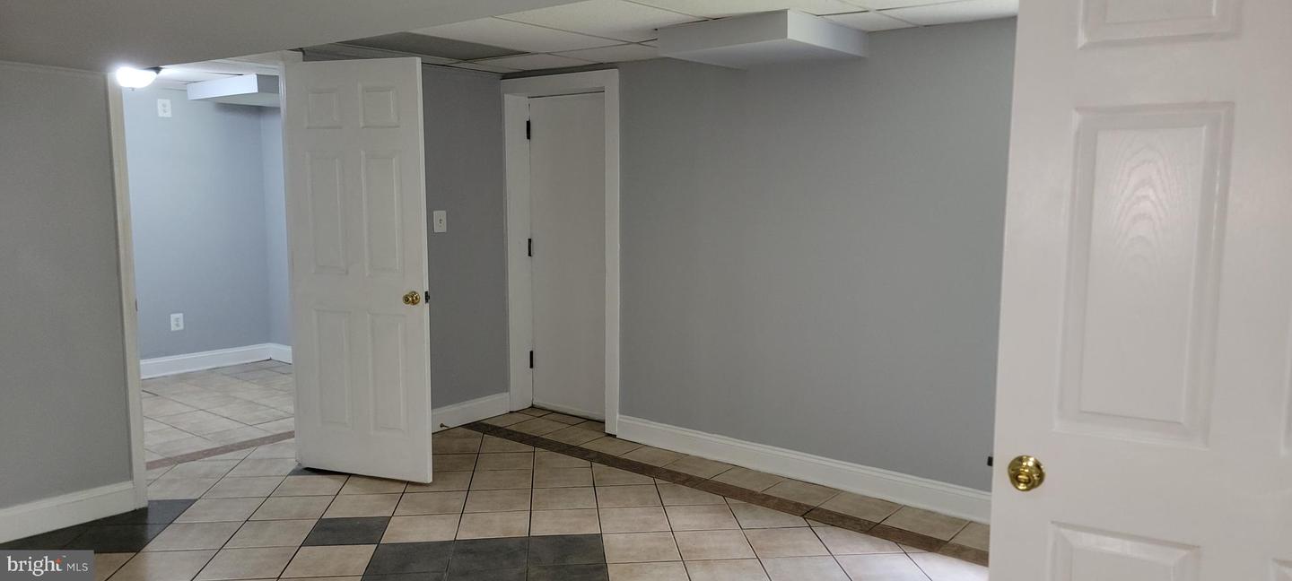6707 JEROME ST, SPRINGFIELD, Virginia 22150, 6 Bedrooms Bedrooms, ,3 BathroomsBathrooms,Residential,For sale,6707 JEROME ST,VAFX2239516 MLS # VAFX2239516