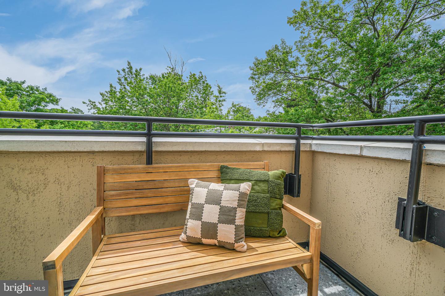 2907 NEWARK ST NW, WASHINGTON, District Of Columbia 20008, 2 Bedrooms Bedrooms, ,2 BathroomsBathrooms,Residential,For sale,2907 NEWARK ST NW,DCDC2201624 MLS # DCDC2201624