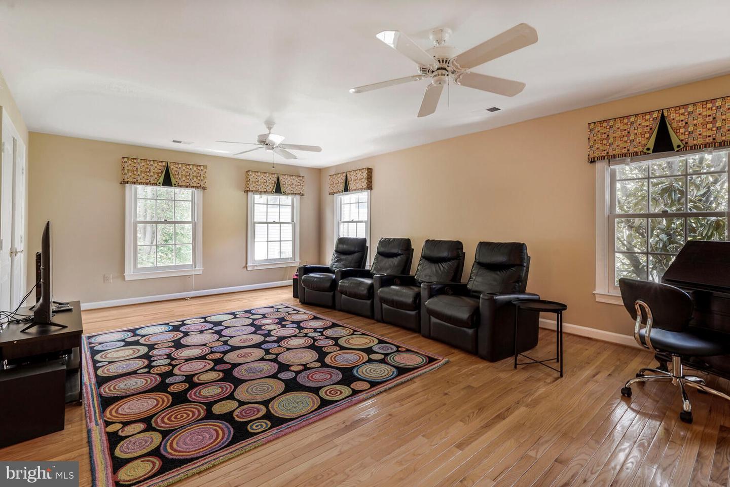 9211 BEXLEYWOOD CT, FAIRFAX STATION, Virginia 22039, 5 Bedrooms Bedrooms, ,4 BathroomsBathrooms,Residential,For sale,9211 BEXLEYWOOD CT,VAFX2243692 MLS # VAFX2243692