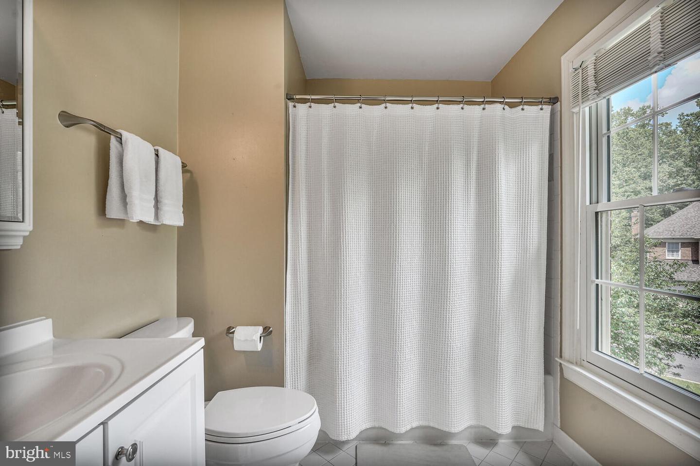 9211 BEXLEYWOOD CT, FAIRFAX STATION, Virginia 22039, 5 Bedrooms Bedrooms, ,4 BathroomsBathrooms,Residential,For sale,9211 BEXLEYWOOD CT,VAFX2243692 MLS # VAFX2243692