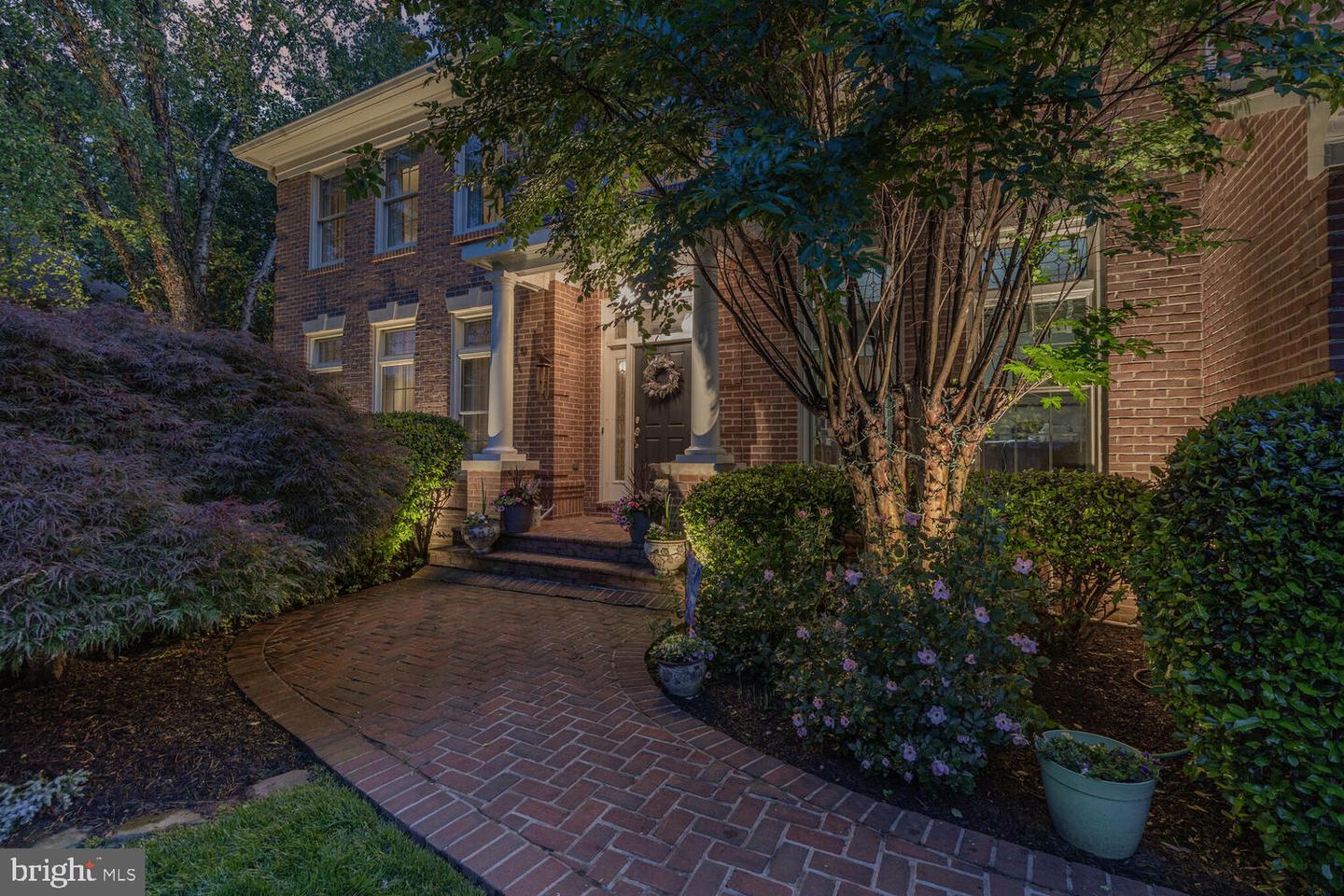 9211 BEXLEYWOOD CT, FAIRFAX STATION, Virginia 22039, 5 Bedrooms Bedrooms, ,4 BathroomsBathrooms,Residential,For sale,9211 BEXLEYWOOD CT,VAFX2243692 MLS # VAFX2243692