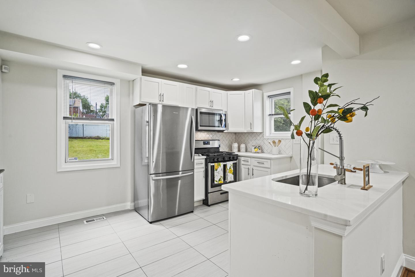 5449 B ST SE, WASHINGTON, District Of Columbia 20019, 2 Bedrooms Bedrooms, ,2 BathroomsBathrooms,Residential,For sale,5449 B ST SE,DCDC2203332 MLS # DCDC2203332