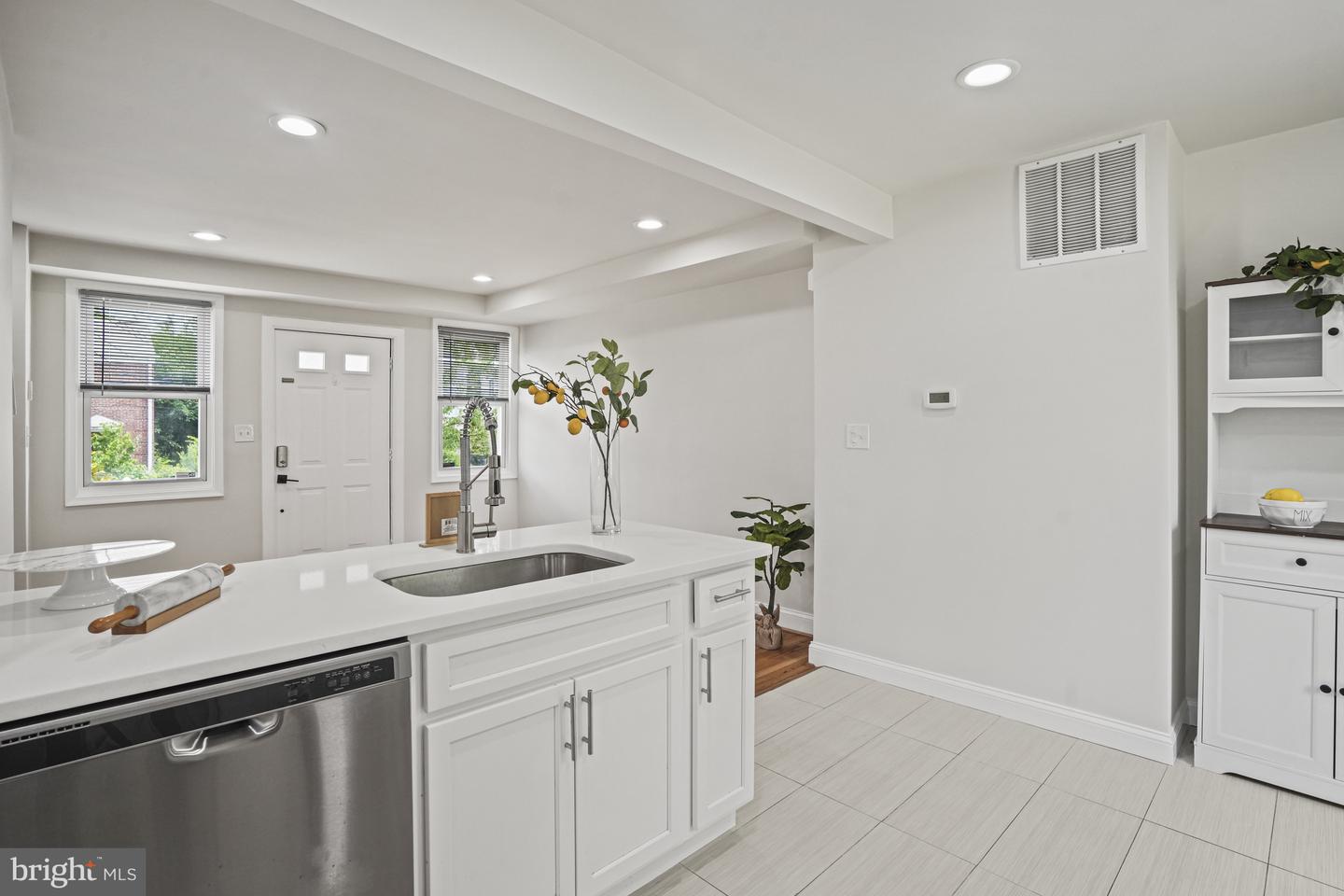 5449 B ST SE, WASHINGTON, District Of Columbia 20019, 2 Bedrooms Bedrooms, ,2 BathroomsBathrooms,Residential,For sale,5449 B ST SE,DCDC2203332 MLS # DCDC2203332