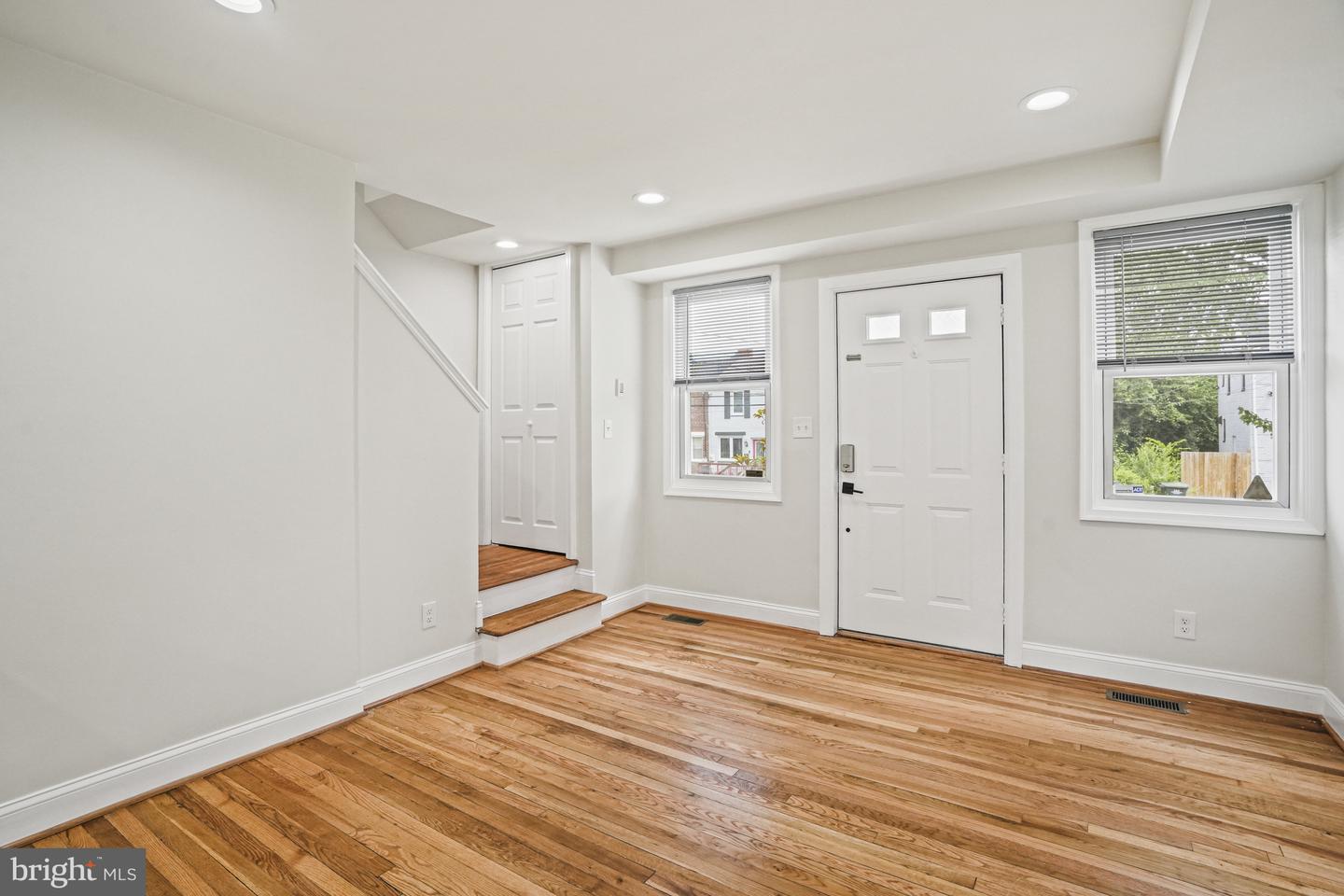 5449 B ST SE, WASHINGTON, District Of Columbia 20019, 2 Bedrooms Bedrooms, ,2 BathroomsBathrooms,Residential,For sale,5449 B ST SE,DCDC2203332 MLS # DCDC2203332