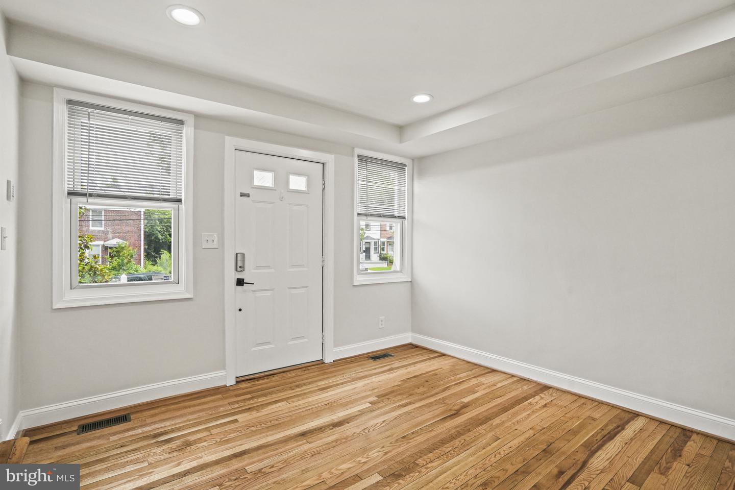 5449 B ST SE, WASHINGTON, District Of Columbia 20019, 2 Bedrooms Bedrooms, ,2 BathroomsBathrooms,Residential,For sale,5449 B ST SE,DCDC2203332 MLS # DCDC2203332