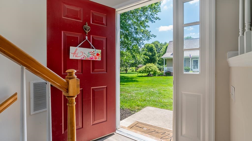 405 N RIVER RD, BRIDGEWATER, Virginia 22812, 5 Bedrooms Bedrooms, ,3 BathroomsBathrooms,Residential,405 N RIVER RD,666888 MLS # 666888
