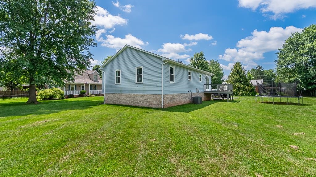 405 N RIVER RD, BRIDGEWATER, Virginia 22812, 5 Bedrooms Bedrooms, ,3 BathroomsBathrooms,Residential,405 N RIVER RD,666888 MLS # 666888