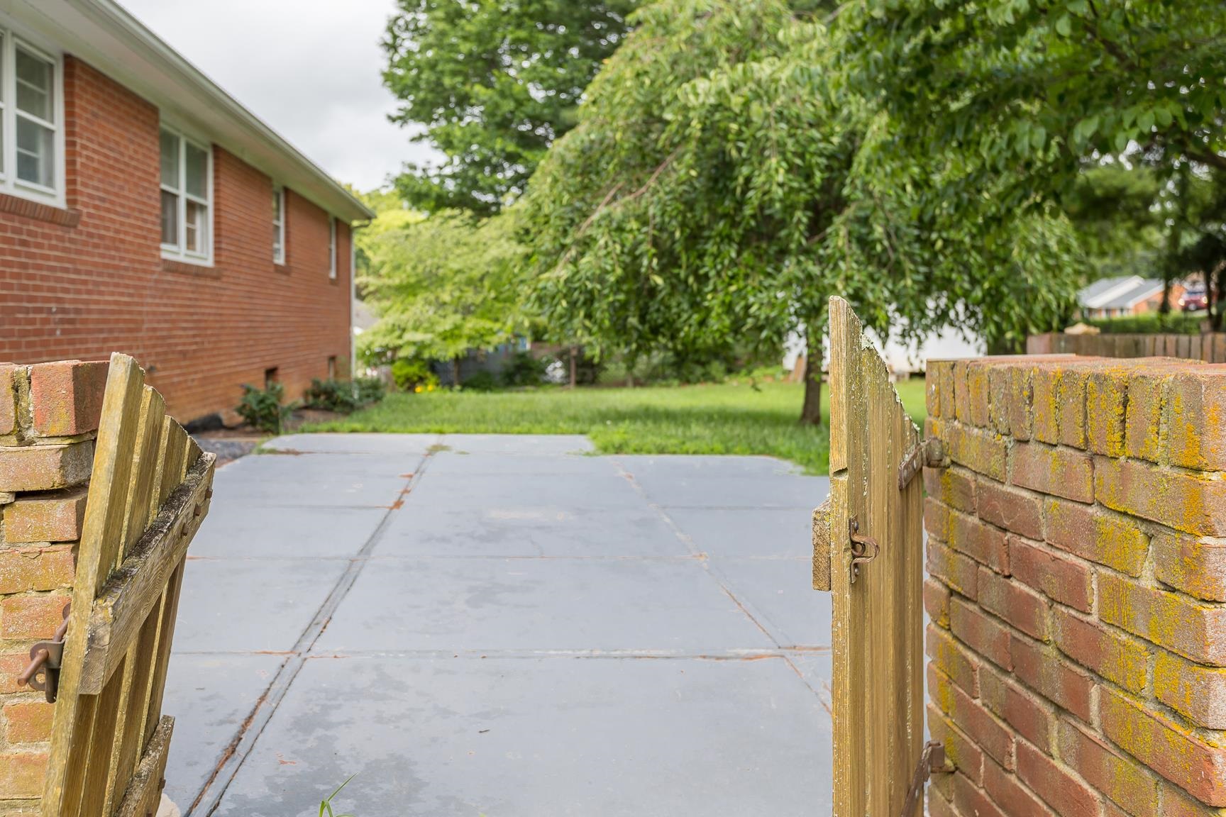 871 KENT RD, WAYNESBORO, Virginia 22980, 4 Bedrooms Bedrooms, ,2 BathroomsBathrooms,Residential,871 KENT RD,666891 MLS # 666891