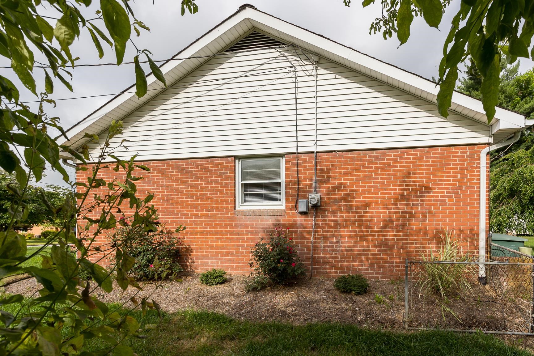 871 KENT RD, WAYNESBORO, Virginia 22980, 4 Bedrooms Bedrooms, ,2 BathroomsBathrooms,Residential,871 KENT RD,666891 MLS # 666891