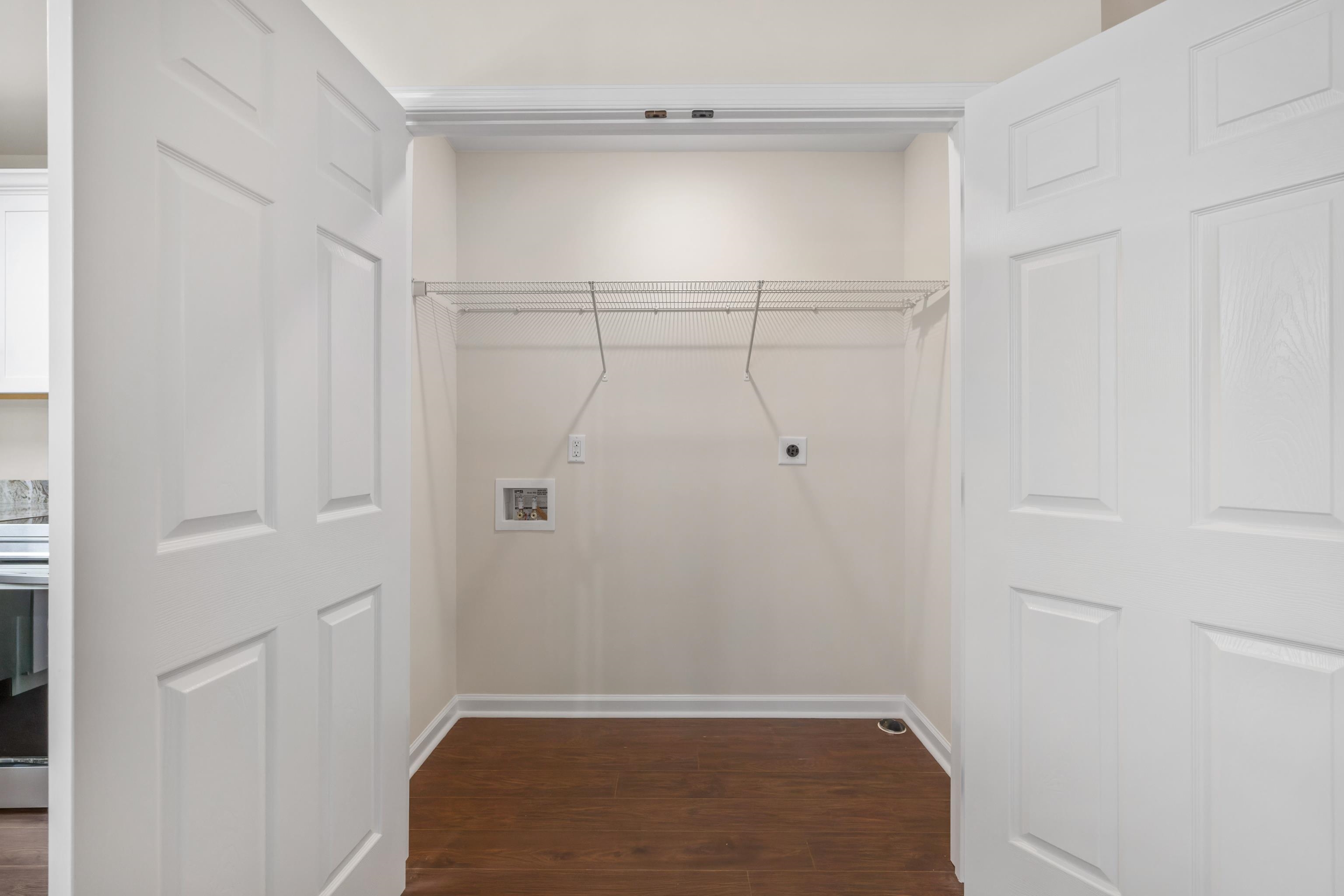 10 MCARTHUR ST, STAUNTON, Virginia 24401, 3 Bedrooms Bedrooms, ,2 BathroomsBathrooms,Residential,10 MCARTHUR ST,666896 MLS # 666896