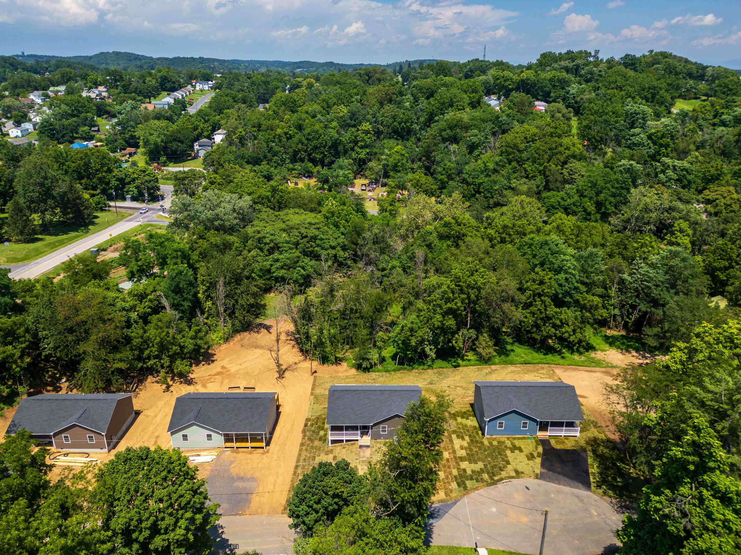 10 MCARTHUR ST, STAUNTON, Virginia 24401, 3 Bedrooms Bedrooms, ,2 BathroomsBathrooms,Residential,10 MCARTHUR ST,666896 MLS # 666896
