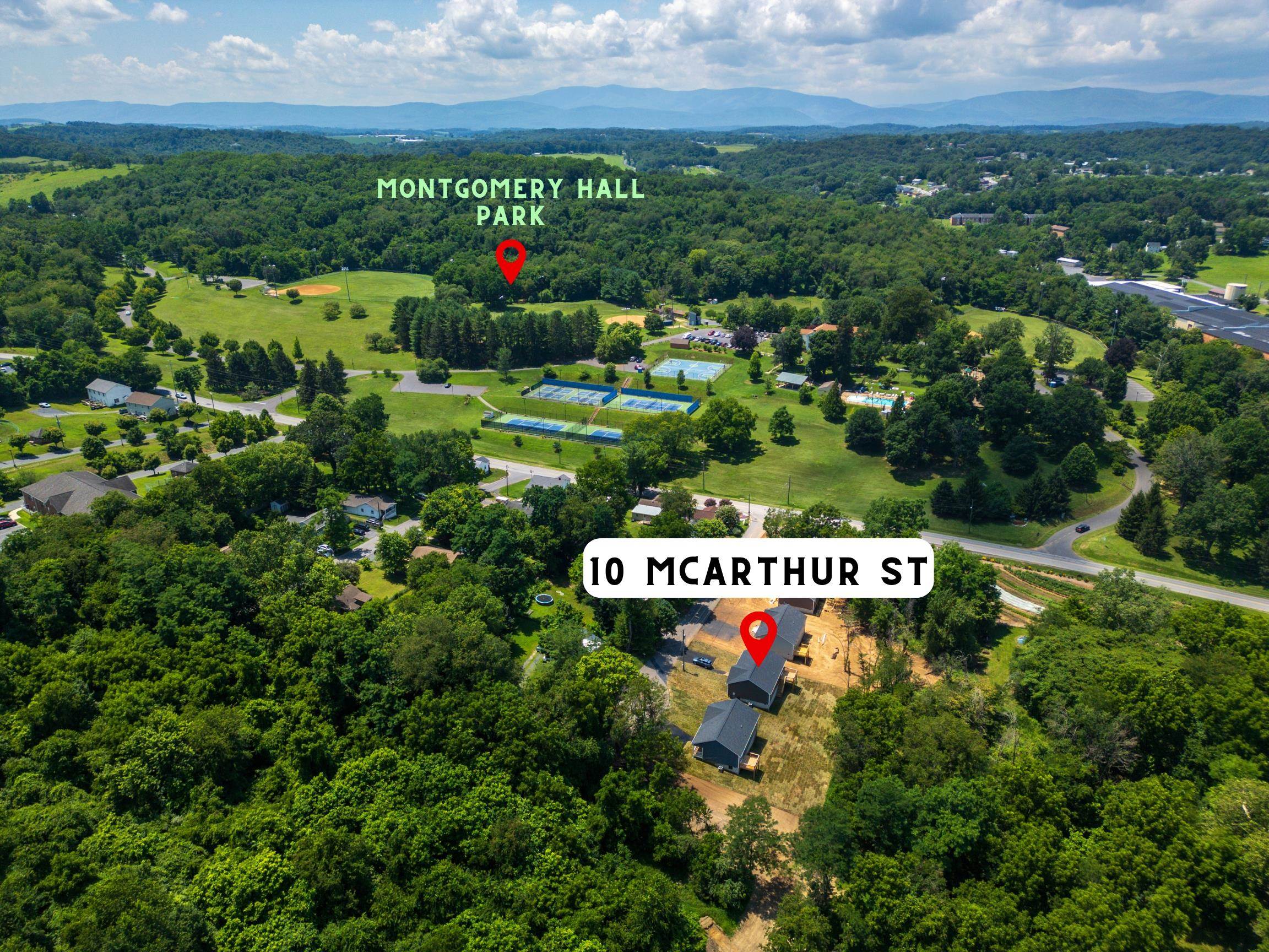 10 MCARTHUR ST, STAUNTON, Virginia 24401, 3 Bedrooms Bedrooms, ,2 BathroomsBathrooms,Residential,10 MCARTHUR ST,666896 MLS # 666896