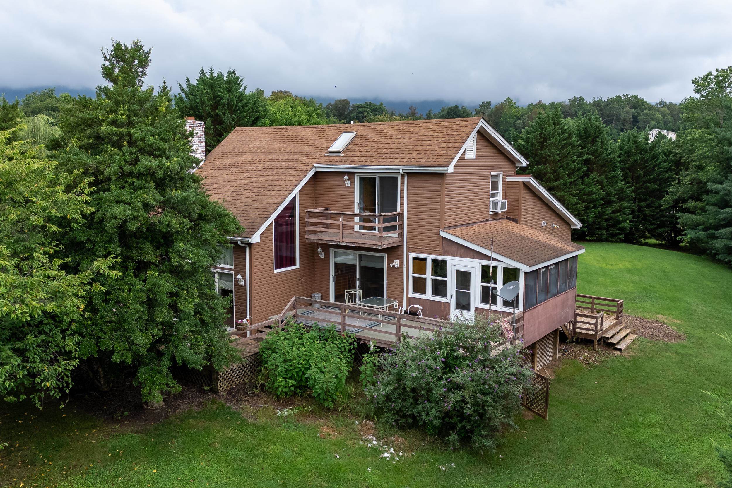 120 BIG OAK DR, LURAY, Virginia 22835, 4 Bedrooms Bedrooms, ,2 BathroomsBathrooms,Residential,120 BIG OAK DR,666901 MLS # 666901