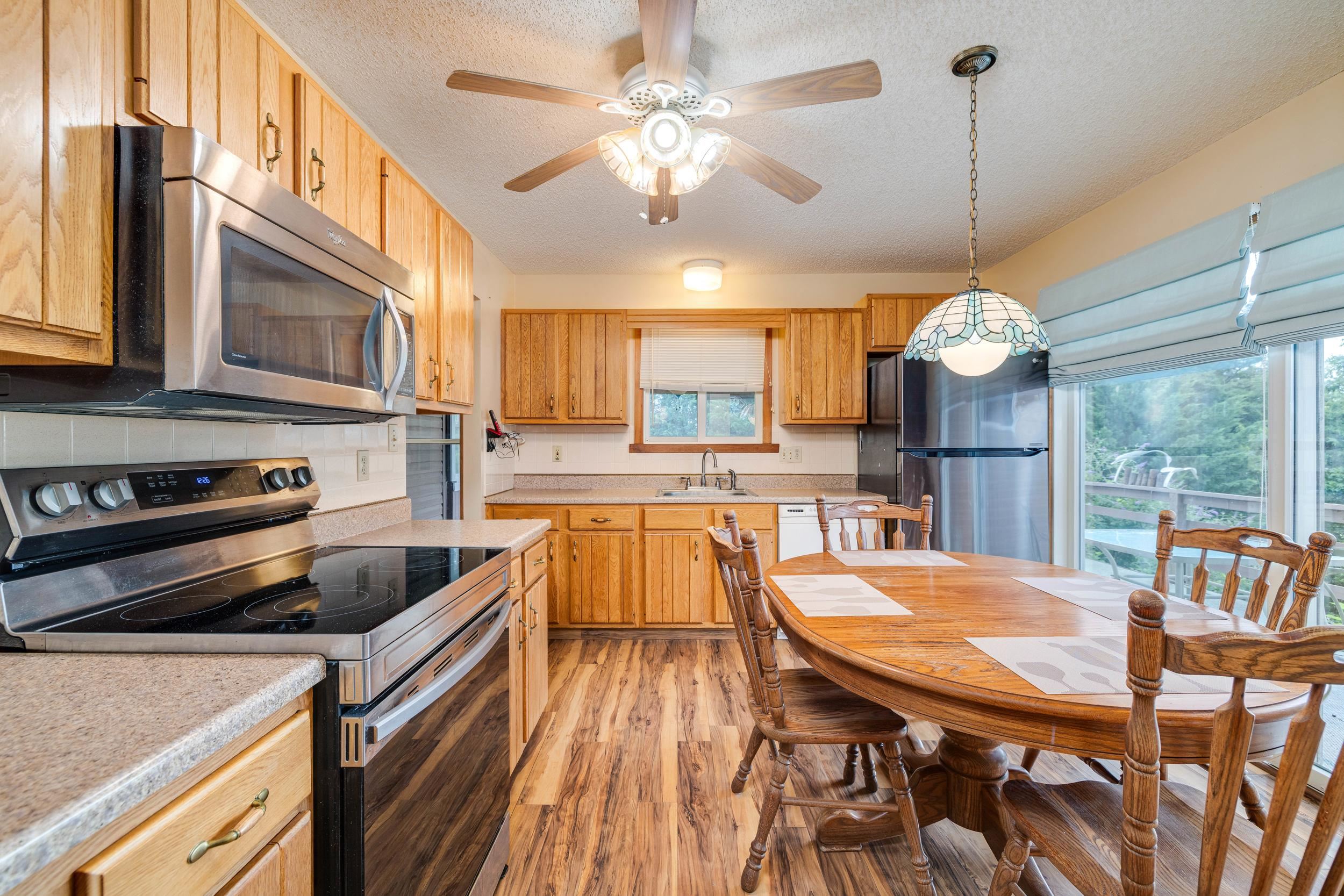 120 BIG OAK DR, LURAY, Virginia 22835, 4 Bedrooms Bedrooms, ,2 BathroomsBathrooms,Residential,120 BIG OAK DR,666901 MLS # 666901