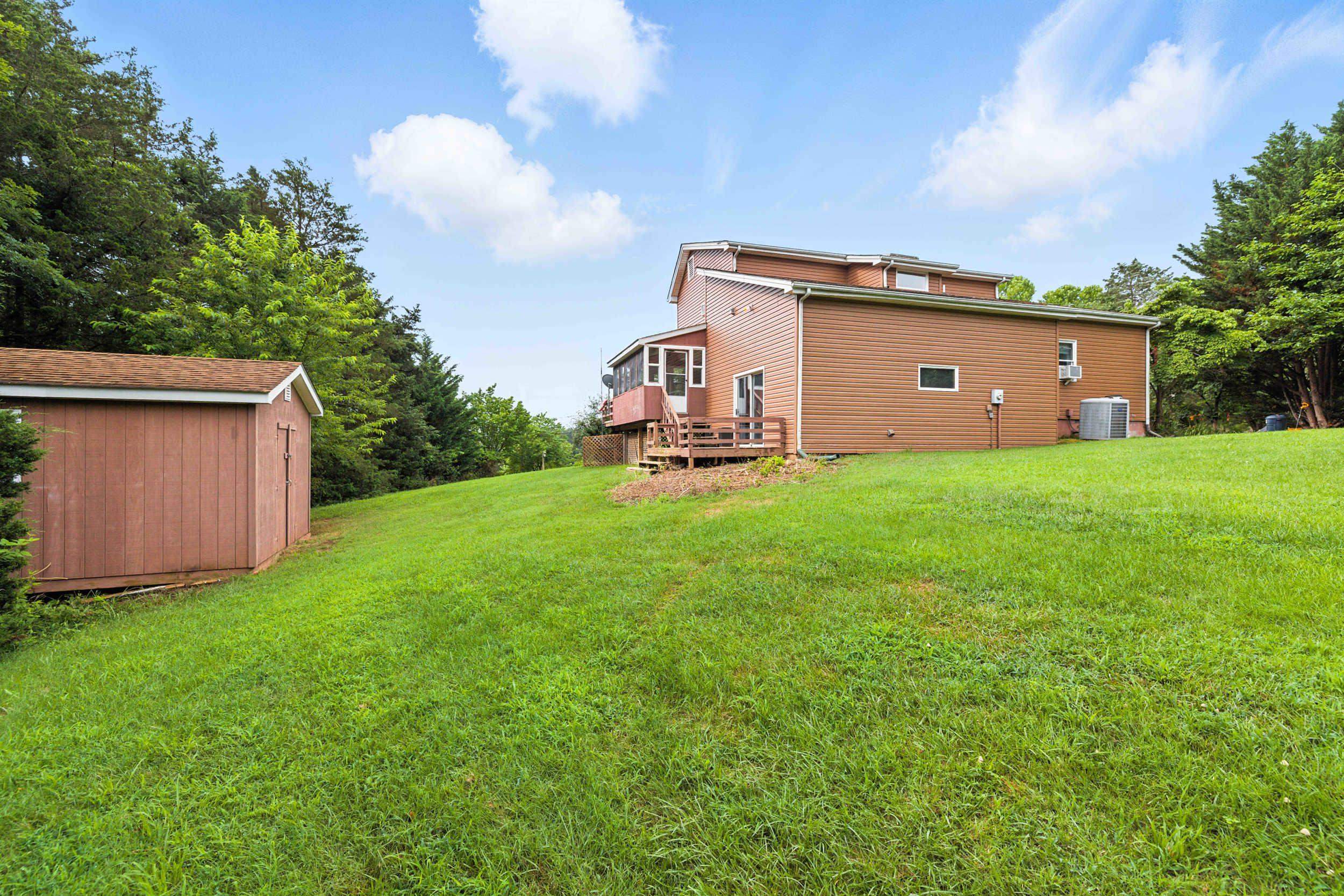 120 BIG OAK DR, LURAY, Virginia 22835, 4 Bedrooms Bedrooms, ,2 BathroomsBathrooms,Residential,120 BIG OAK DR,666901 MLS # 666901
