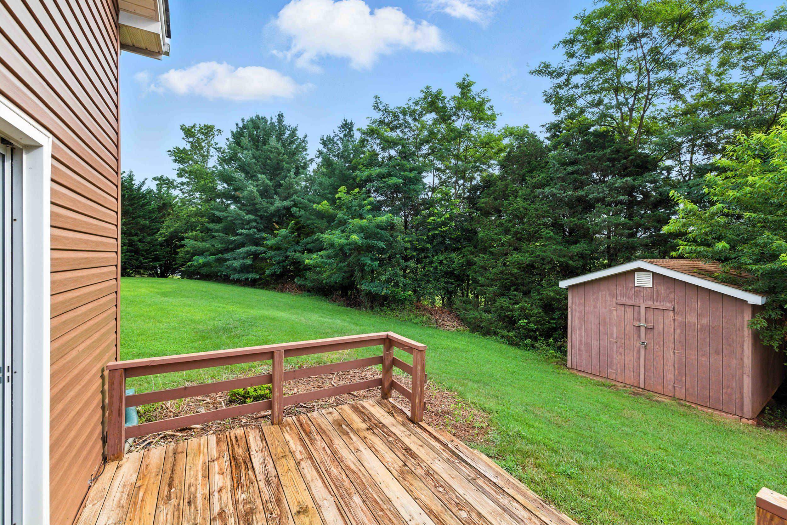 120 BIG OAK DR, LURAY, Virginia 22835, 4 Bedrooms Bedrooms, ,2 BathroomsBathrooms,Residential,120 BIG OAK DR,666901 MLS # 666901
