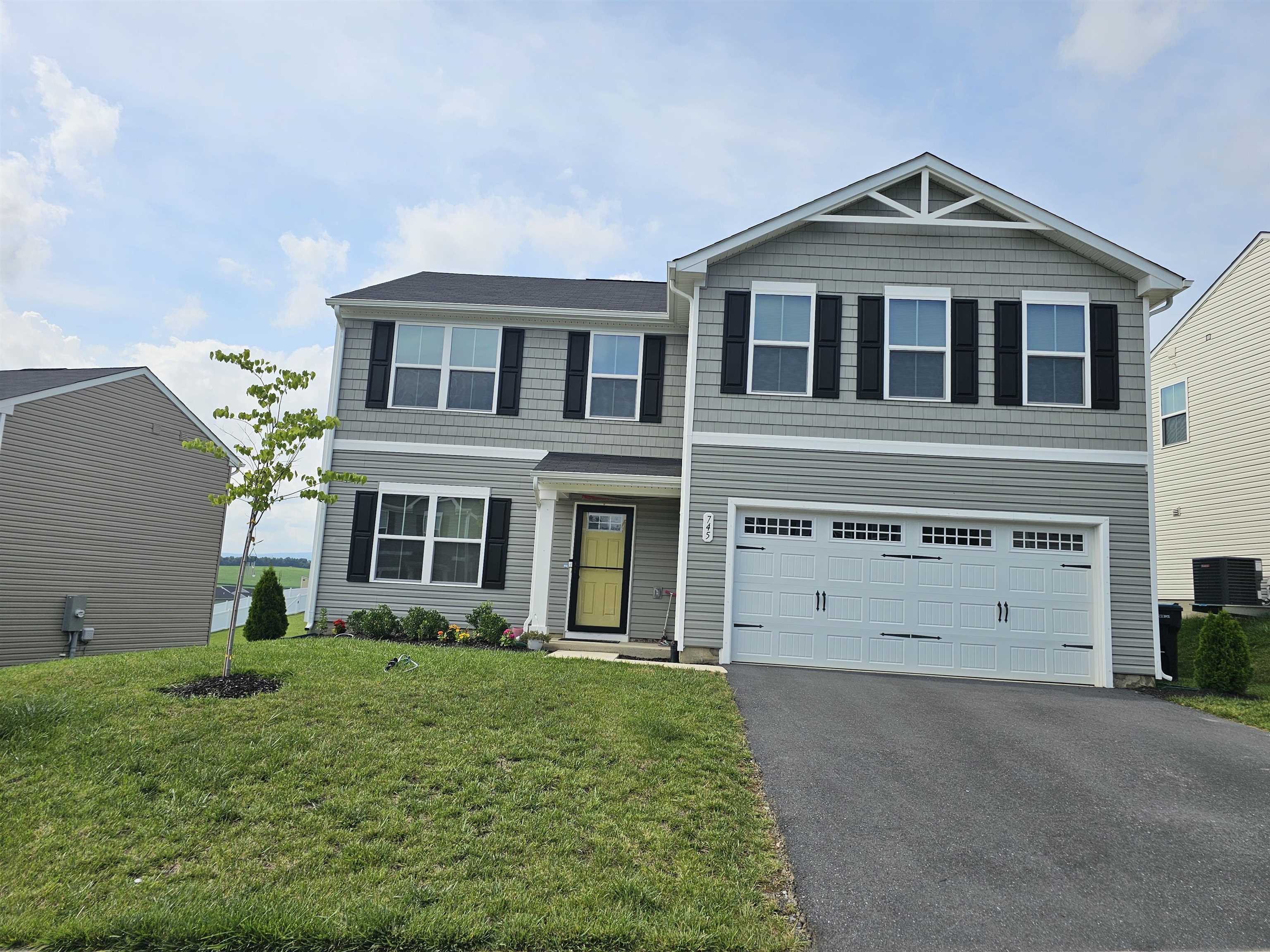 745 WINGTIP WAY, ROCKINGHAM, Virginia 22801, 4 Bedrooms Bedrooms, ,2 BathroomsBathrooms,Residential,745 WINGTIP WAY,666905 MLS # 666905