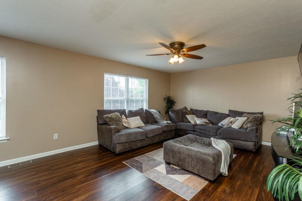 551 POINTE DR, HARRISONBURG, Virginia 22801, 3 Bedrooms Bedrooms, ,2 BathroomsBathrooms,Residential,551 POINTE DR,666906 MLS # 666906