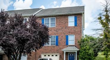 551 POINTE DR, HARRISONBURG, Virginia 22801, 3 Bedrooms Bedrooms, ,2 BathroomsBathrooms,Residential,551 POINTE DR,666906 MLS # 666906