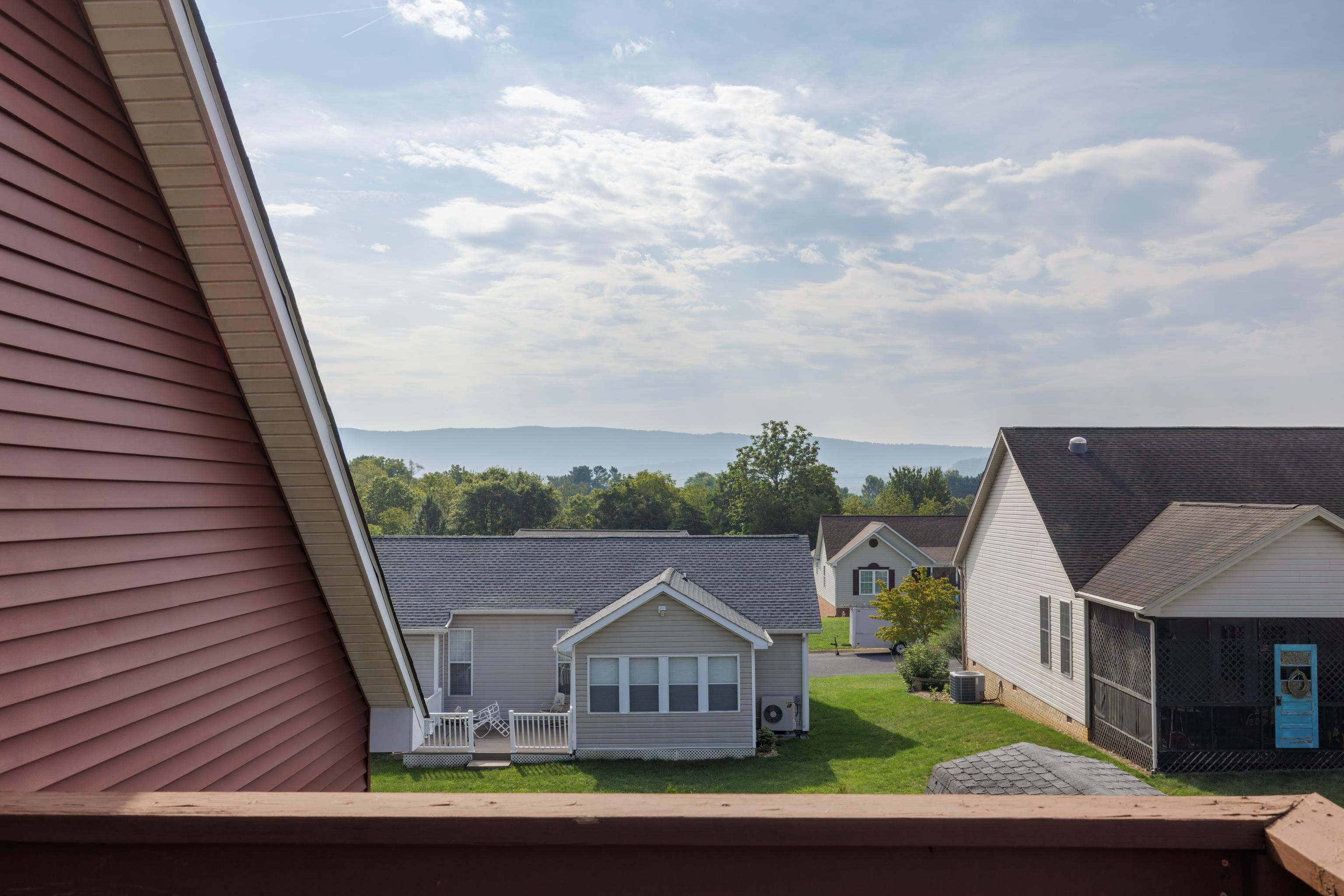 200 KINGSPORT RD, WAYNESBORO, Virginia 22980, 3 Bedrooms Bedrooms, ,2 BathroomsBathrooms,Residential,200 KINGSPORT RD,666907 MLS # 666907