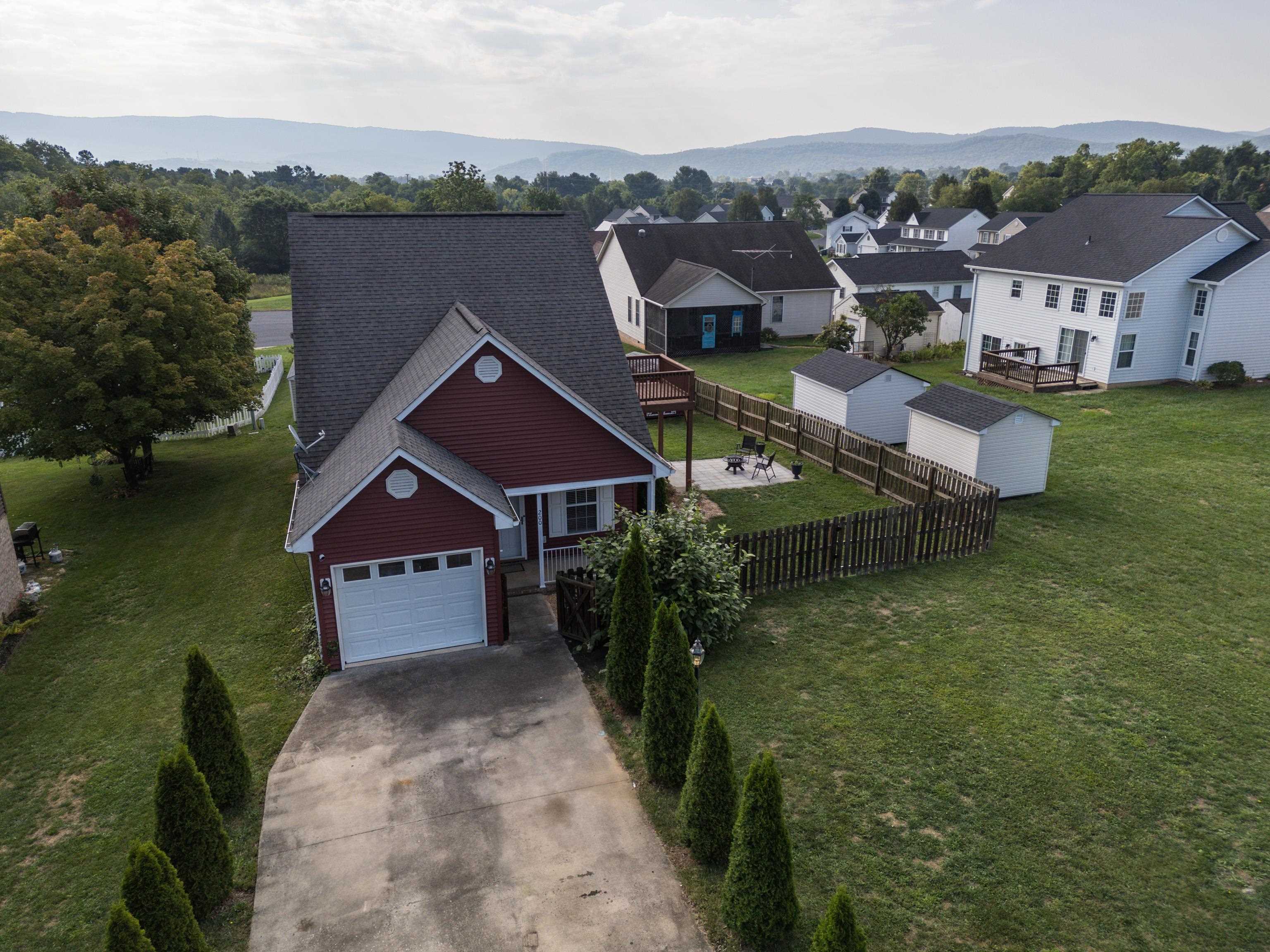 200 KINGSPORT RD, WAYNESBORO, Virginia 22980, 3 Bedrooms Bedrooms, ,2 BathroomsBathrooms,Residential,200 KINGSPORT RD,666907 MLS # 666907
