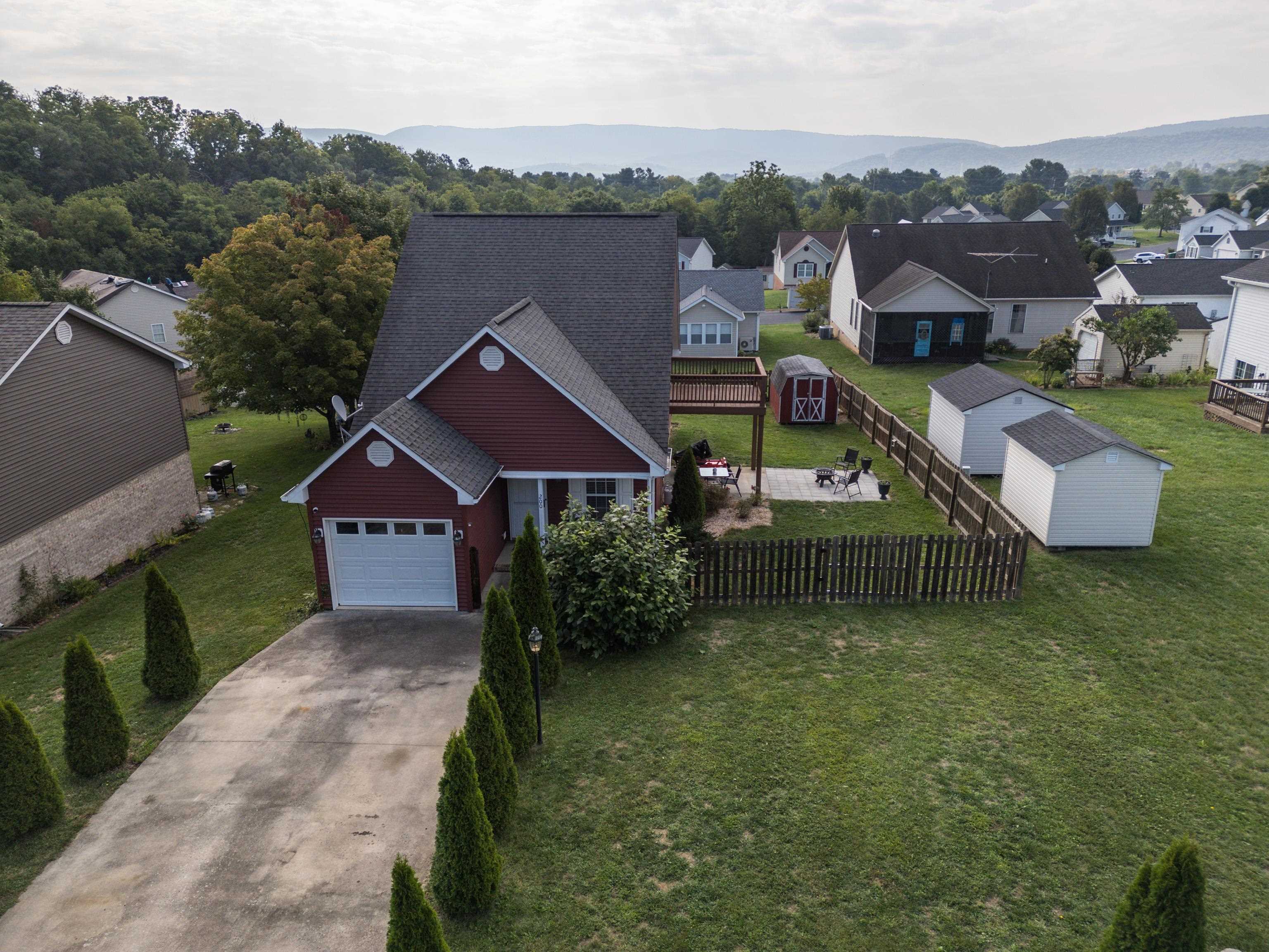 200 KINGSPORT RD, WAYNESBORO, Virginia 22980, 3 Bedrooms Bedrooms, ,2 BathroomsBathrooms,Residential,200 KINGSPORT RD,666907 MLS # 666907