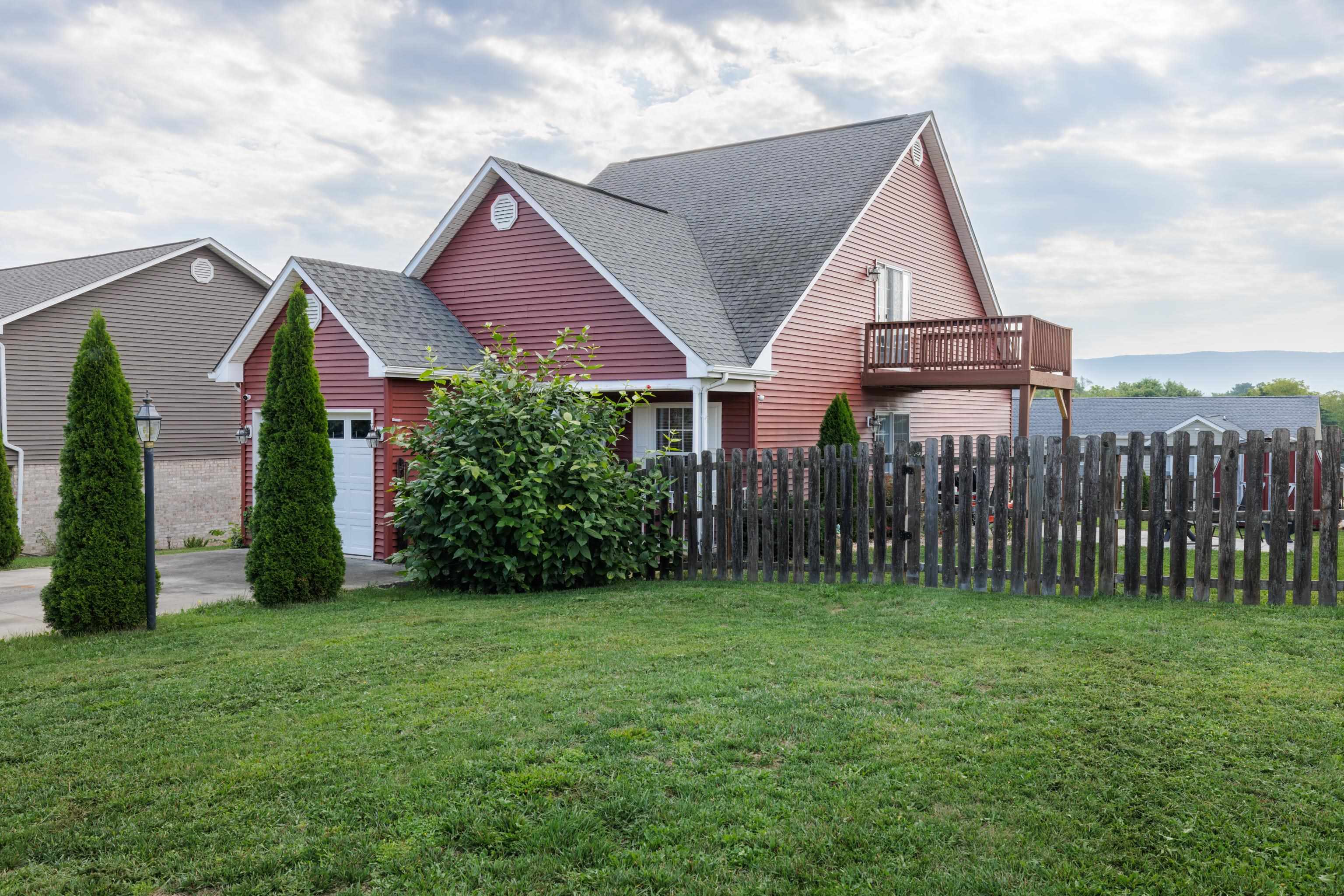 200 KINGSPORT RD, WAYNESBORO, Virginia 22980, 3 Bedrooms Bedrooms, ,2 BathroomsBathrooms,Residential,200 KINGSPORT RD,666907 MLS # 666907