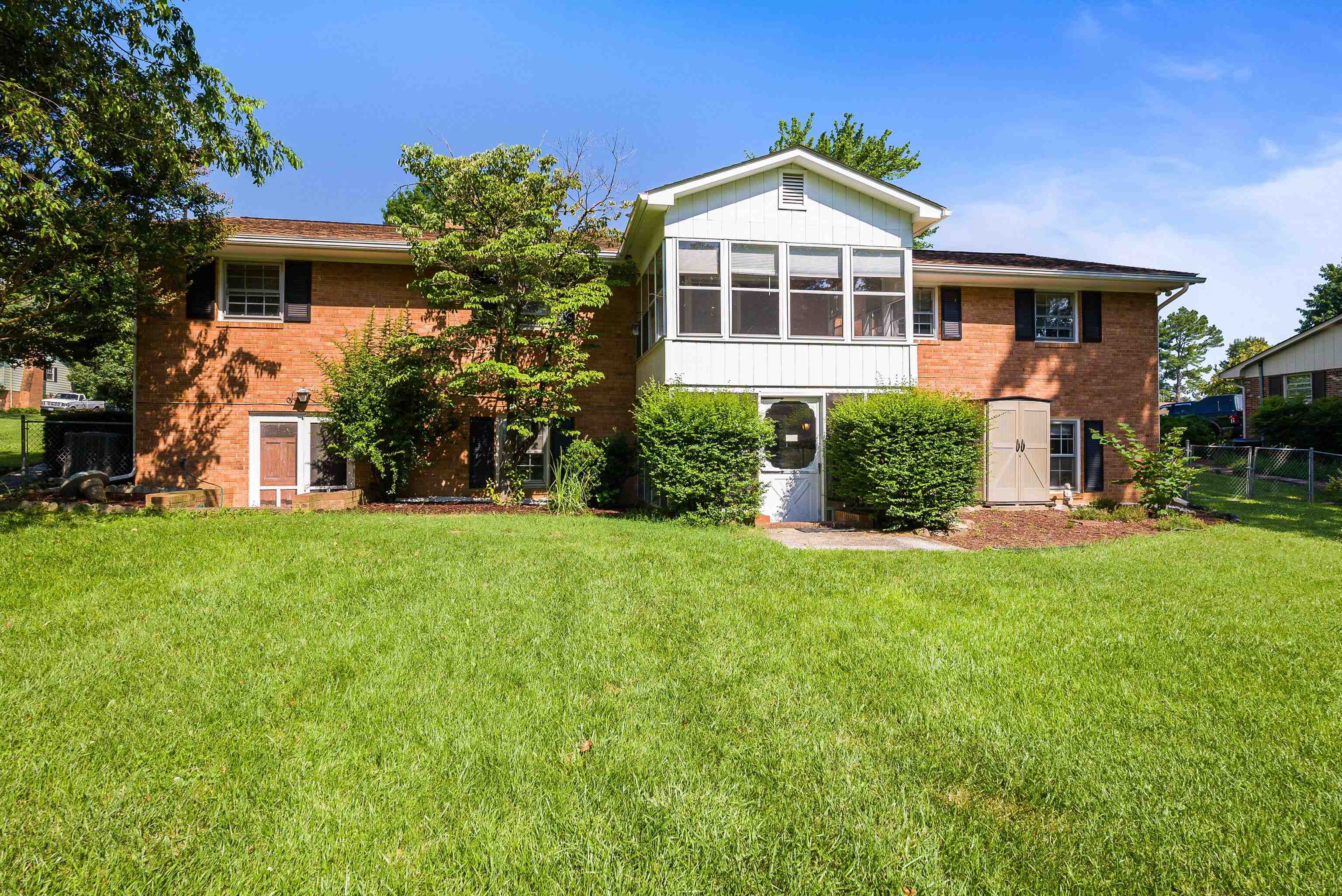 9936 PLEASANT VIEW DR, NEW MARKET, Virginia 22844, 4 Bedrooms Bedrooms, ,3 BathroomsBathrooms,Residential,9936 PLEASANT VIEW DR,666908 MLS # 666908