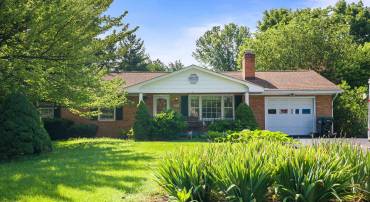 9936 PLEASANT VIEW DR, NEW MARKET, Virginia 22844, 4 Bedrooms Bedrooms, ,3 BathroomsBathrooms,Residential,9936 PLEASANT VIEW DR,666908 MLS # 666908