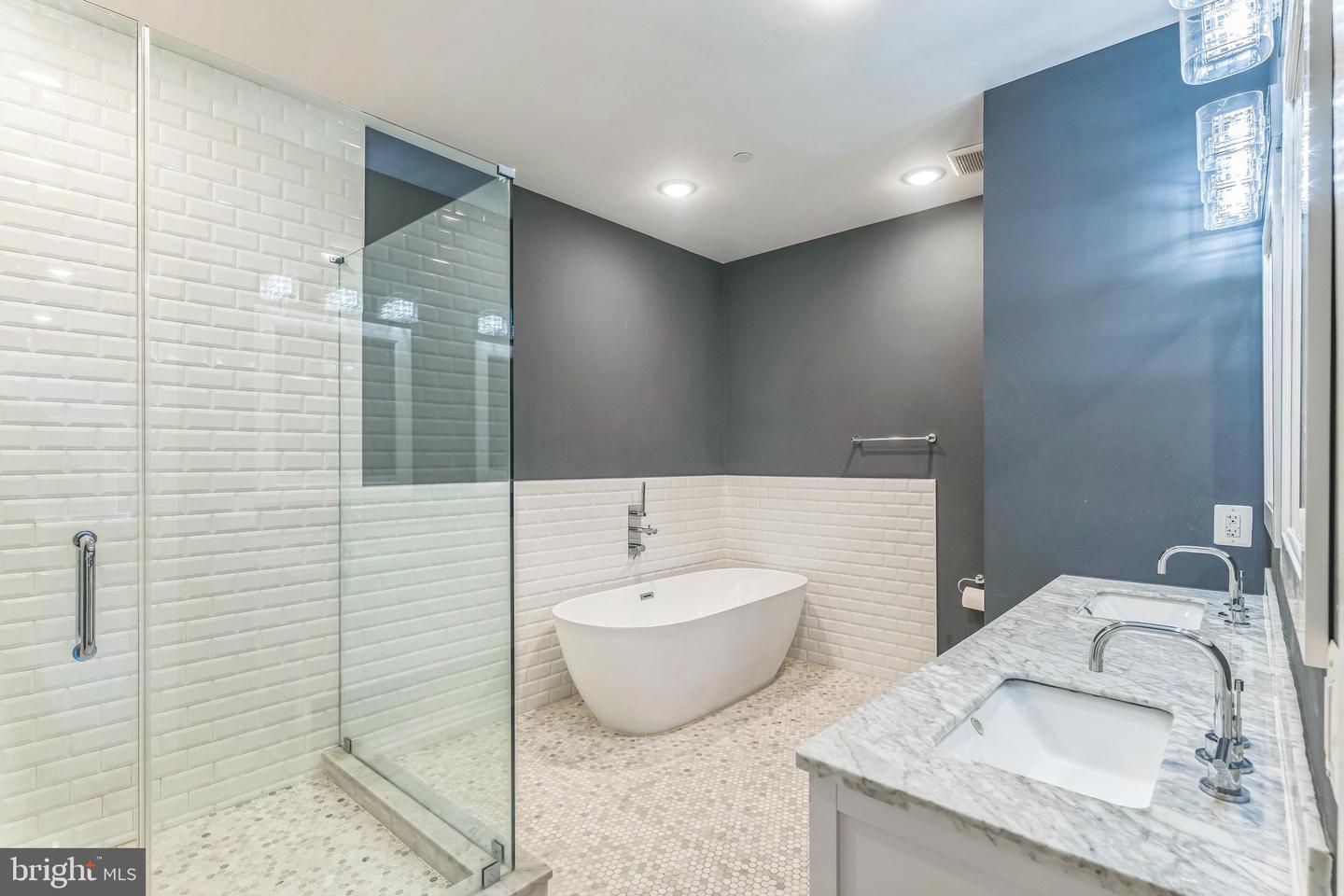 2200 3RD ST NE #1, WASHINGTON, District Of Columbia 20001, 3 Bedrooms Bedrooms, ,2 BathroomsBathrooms,Residential,For sale,2200 3RD ST NE #1,DCDC2206748 MLS # DCDC2206748