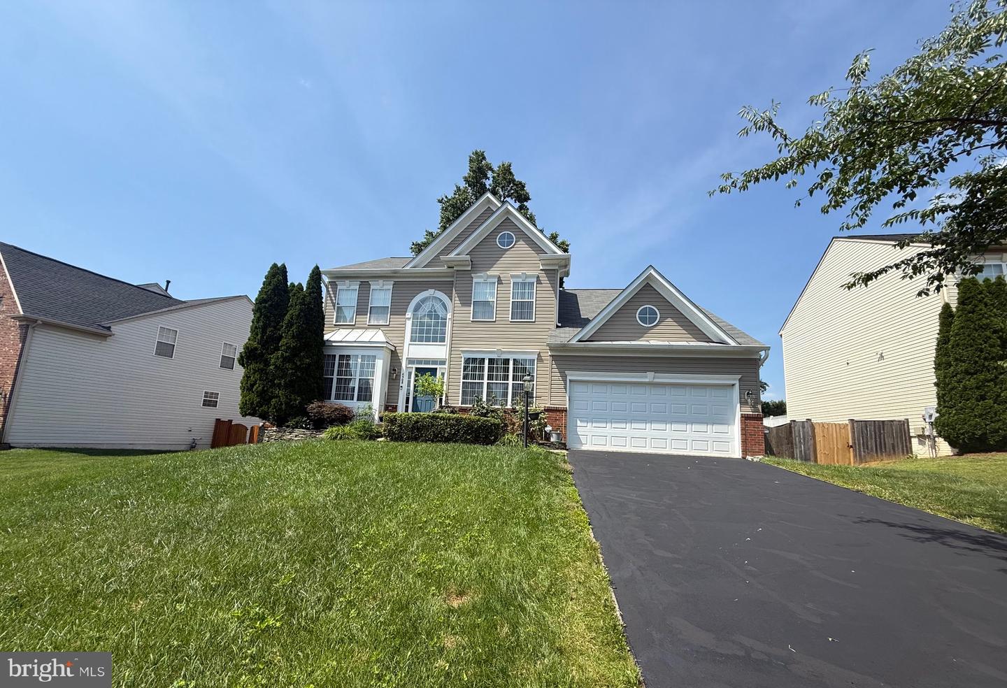 4308 WALSH WAY, WOODBRIDGE, Virginia 22193, 4 Bedrooms Bedrooms, ,4 BathroomsBathrooms,Residential,For sale,4308 WALSH WAY,VAPW2098076 MLS # VAPW2098076