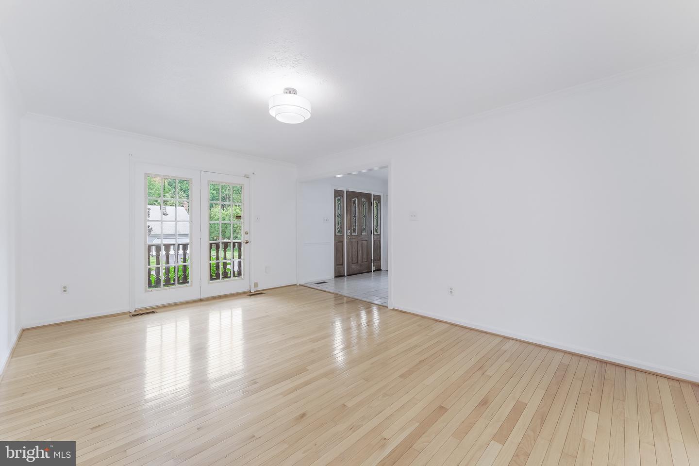 11681 GILMAN LN, HERNDON, Virginia 20170, 4 Bedrooms Bedrooms, ,4 BathroomsBathrooms,Residential,For sale,11681 GILMAN LN,VAFX2252292 MLS # VAFX2252292