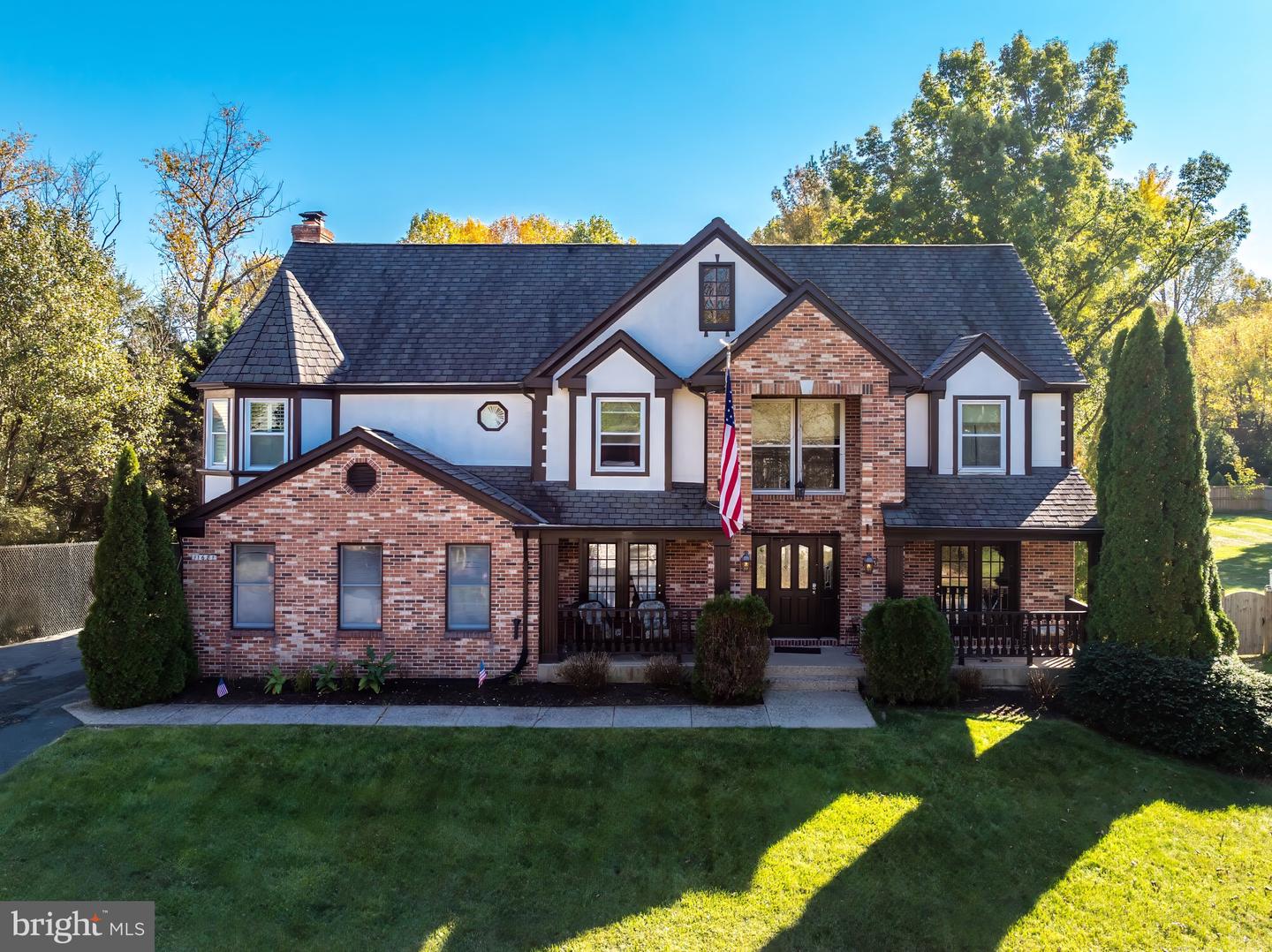 11681 GILMAN LN, HERNDON, Virginia 20170, 4 Bedrooms Bedrooms, ,4 BathroomsBathrooms,Residential,For sale,11681 GILMAN LN,VAFX2252292 MLS # VAFX2252292